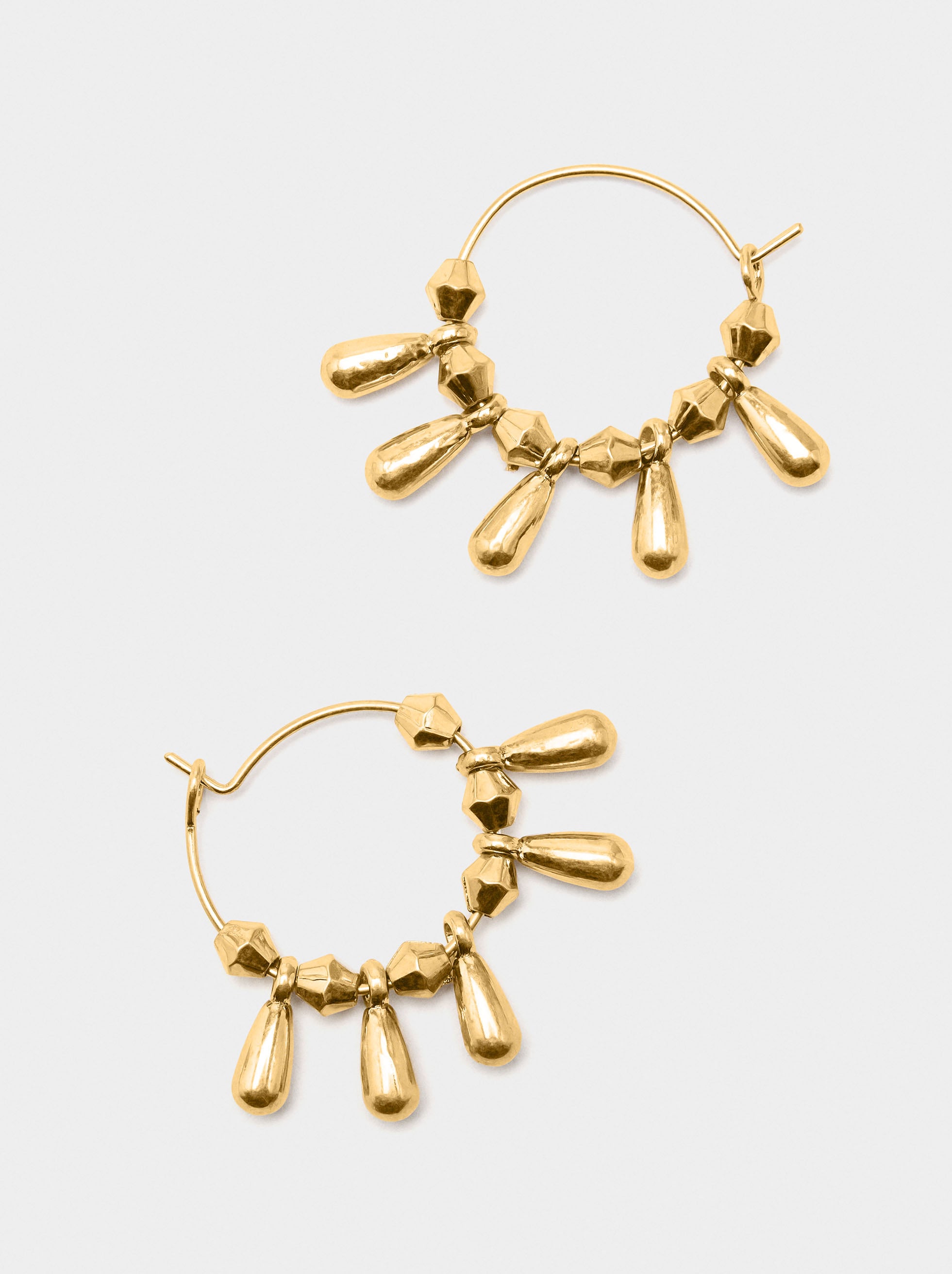 Aros Con Pendientes De Lágrimas