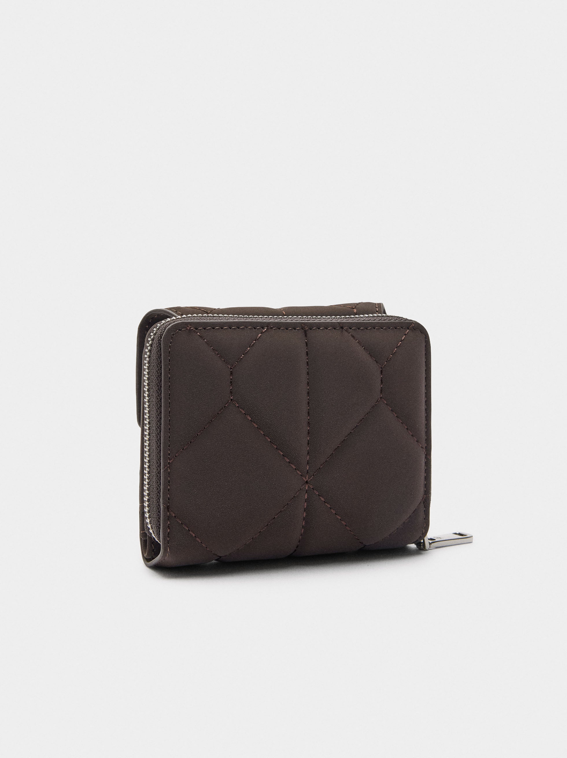 Cartera Acolchoada Con Textura Suave