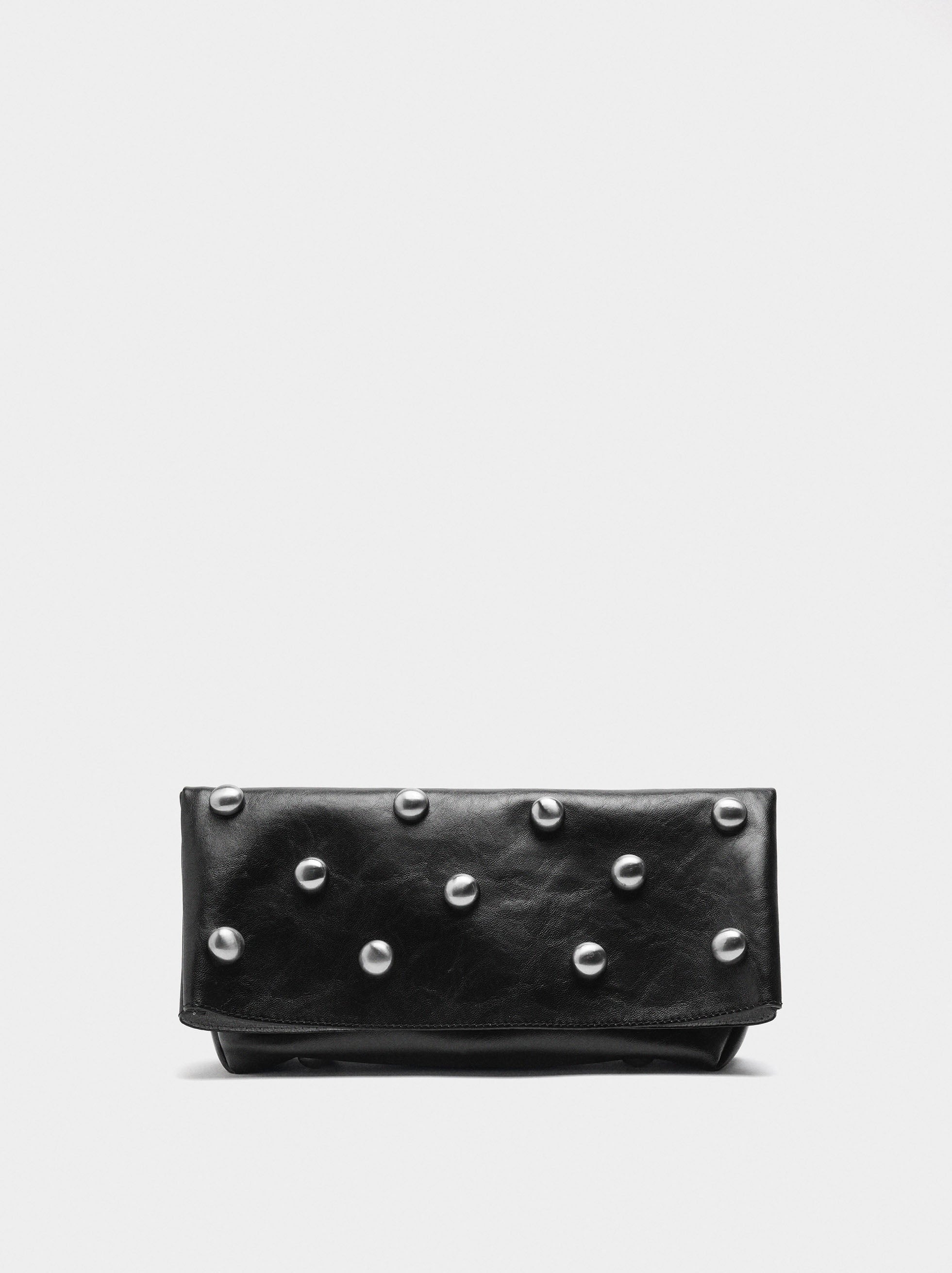Bolso De Mano Con Esferas Y Solapa