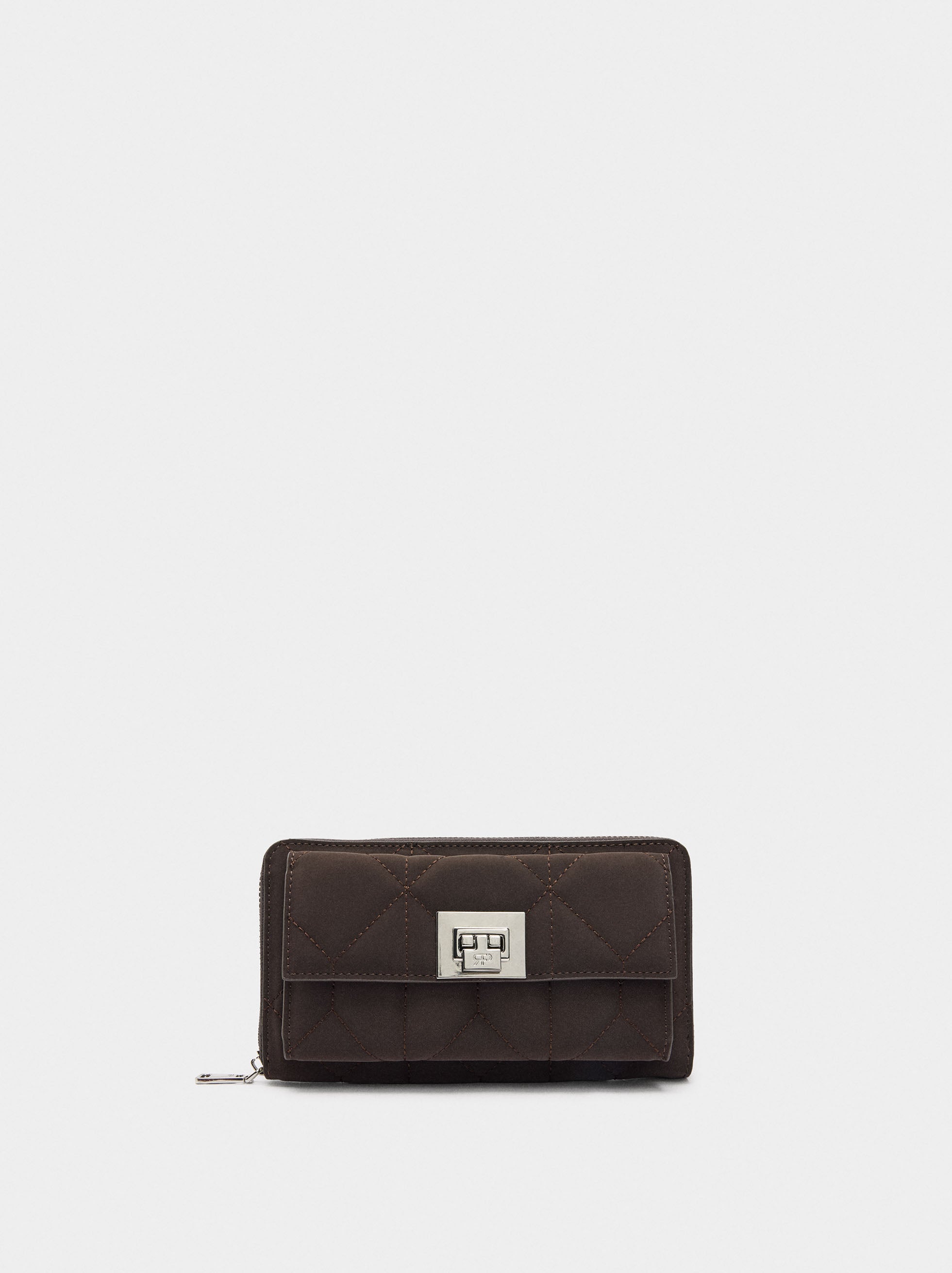 Cartera Acolchoada Con Textura Suave