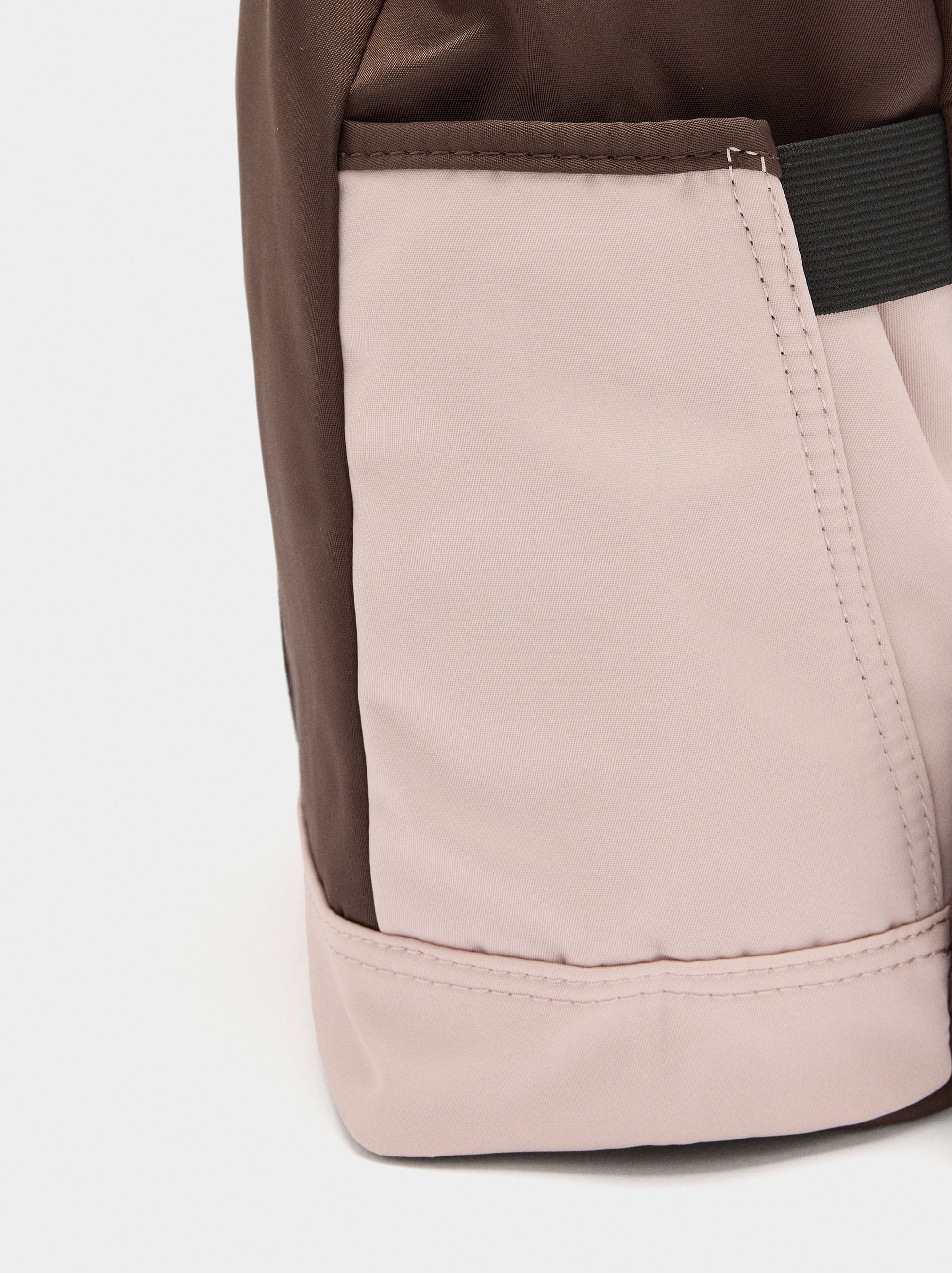 Mochila Color Block Con Nylon