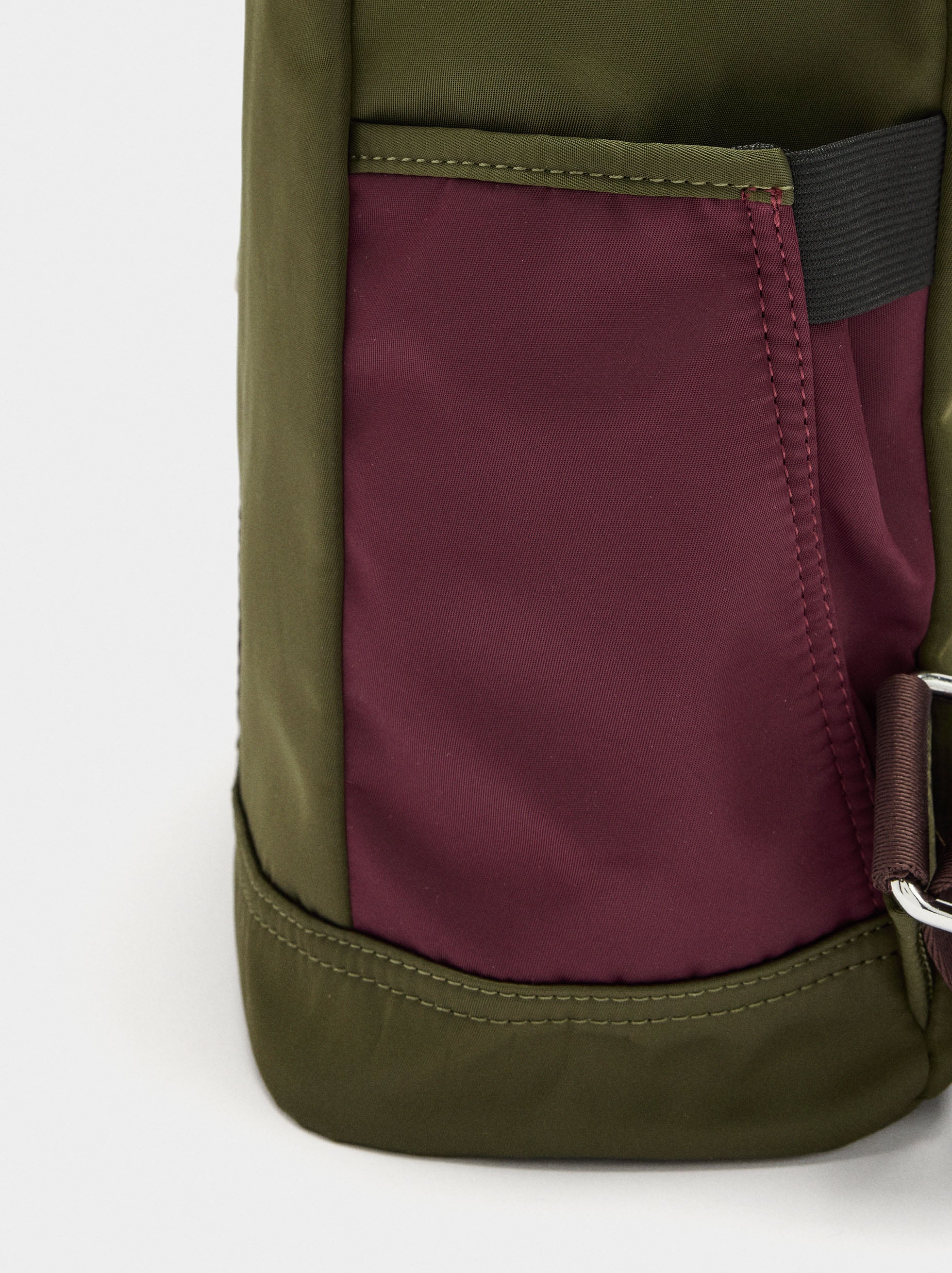 Mochila Color Block Con Nylon