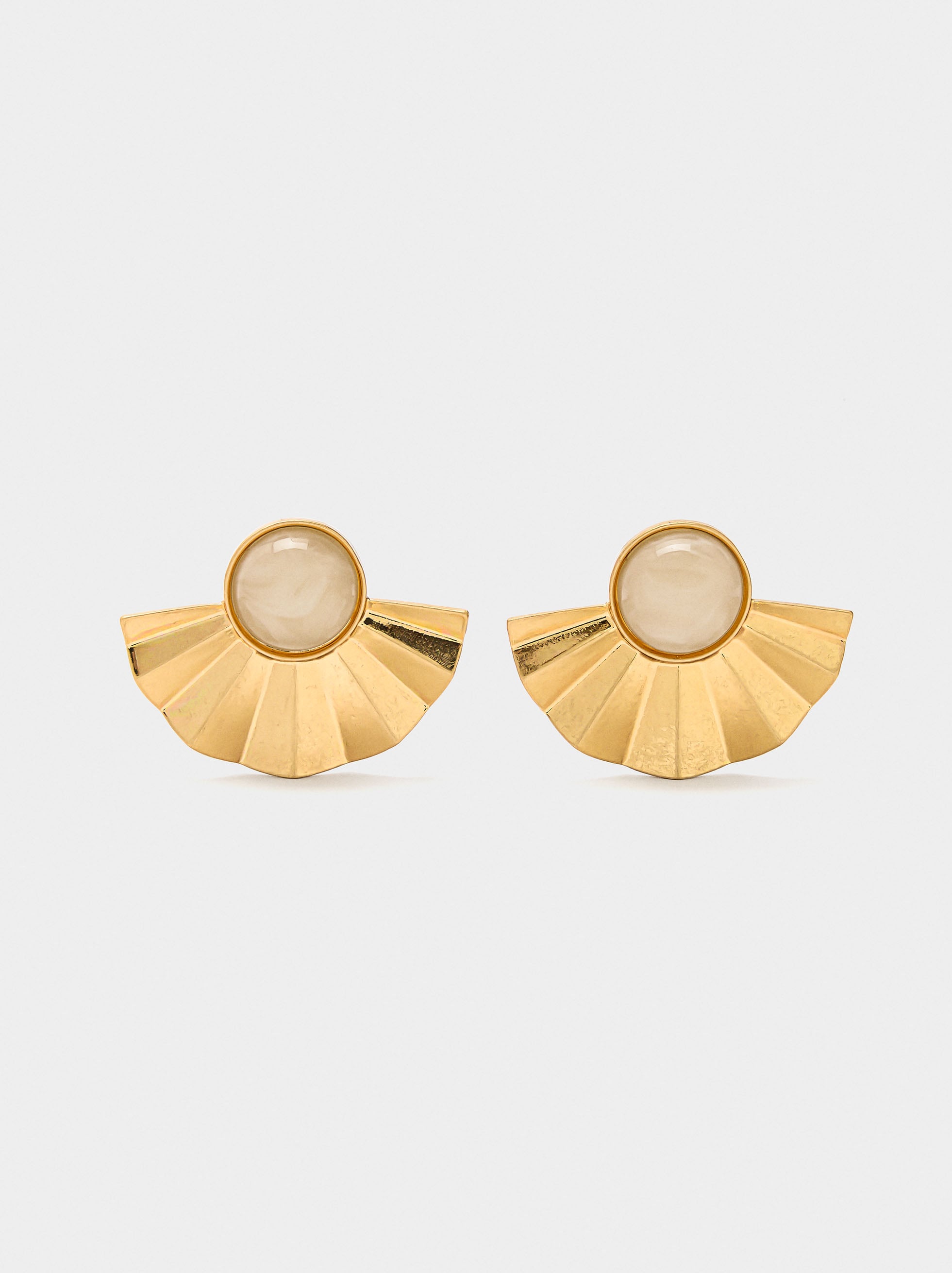Pendientes Abanico Con Detalle En Resina