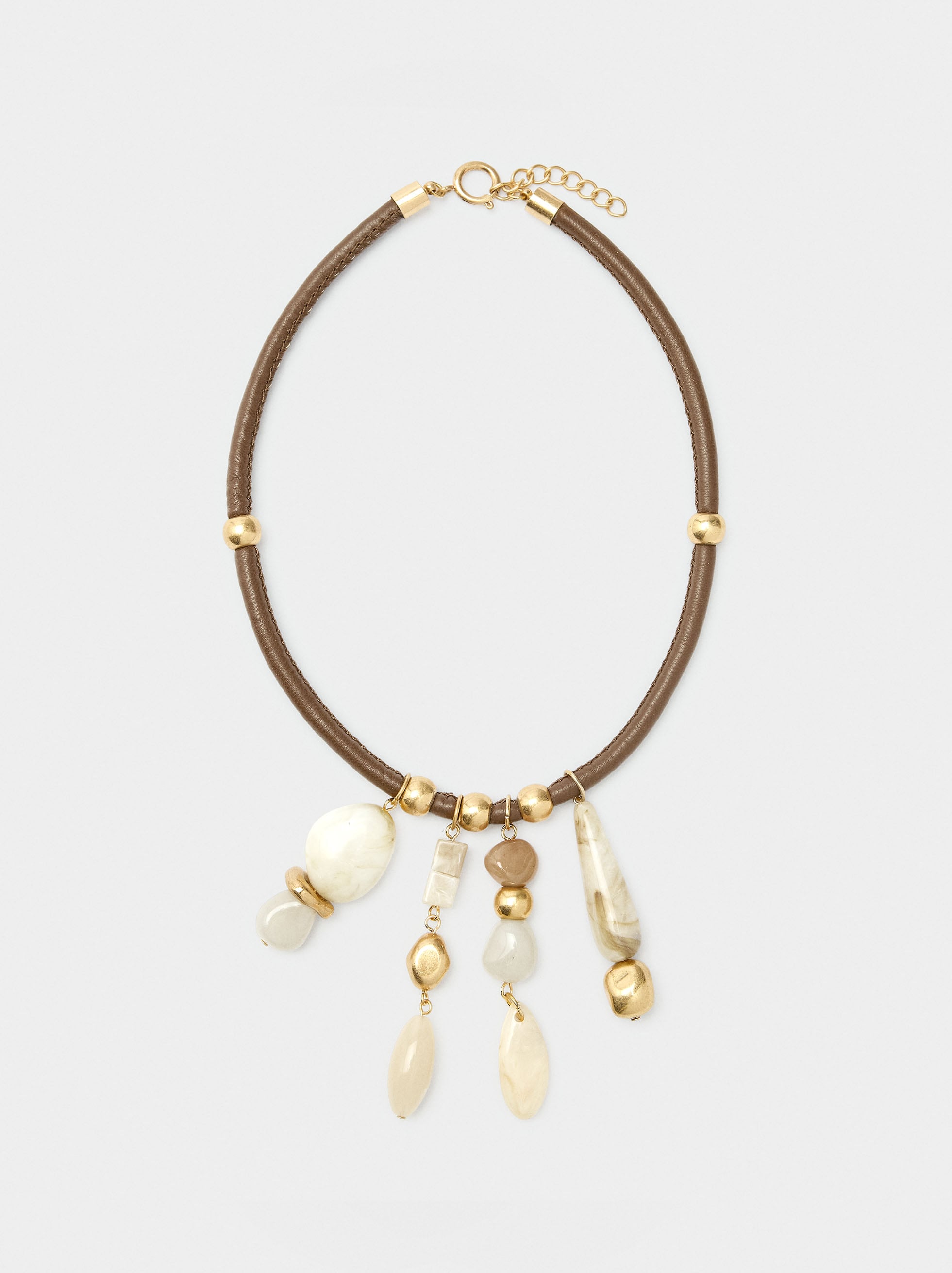 Collar Con Cordón Con Colgantes Efecto Piedra