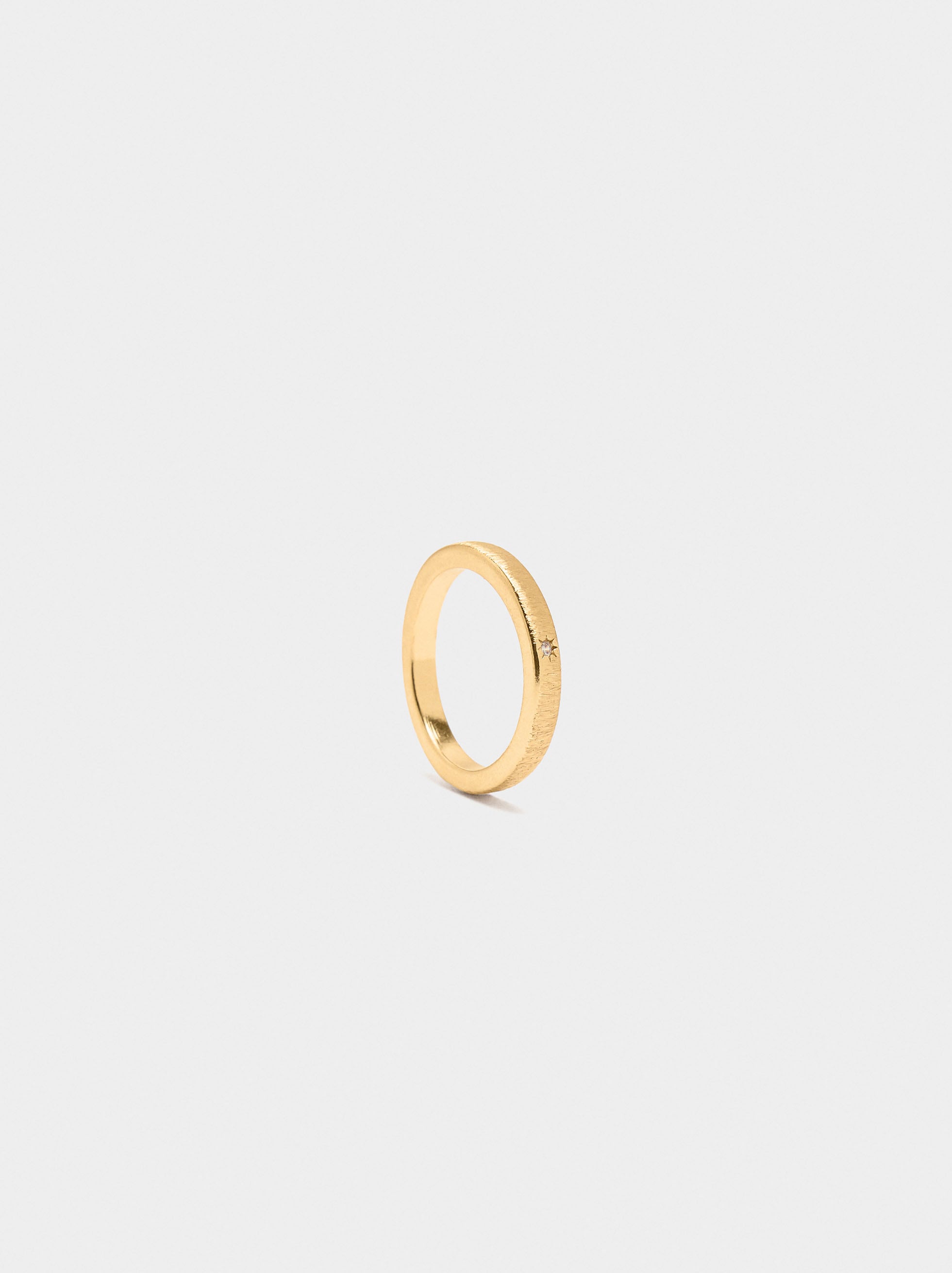Anillo Con Detalle De Circonita