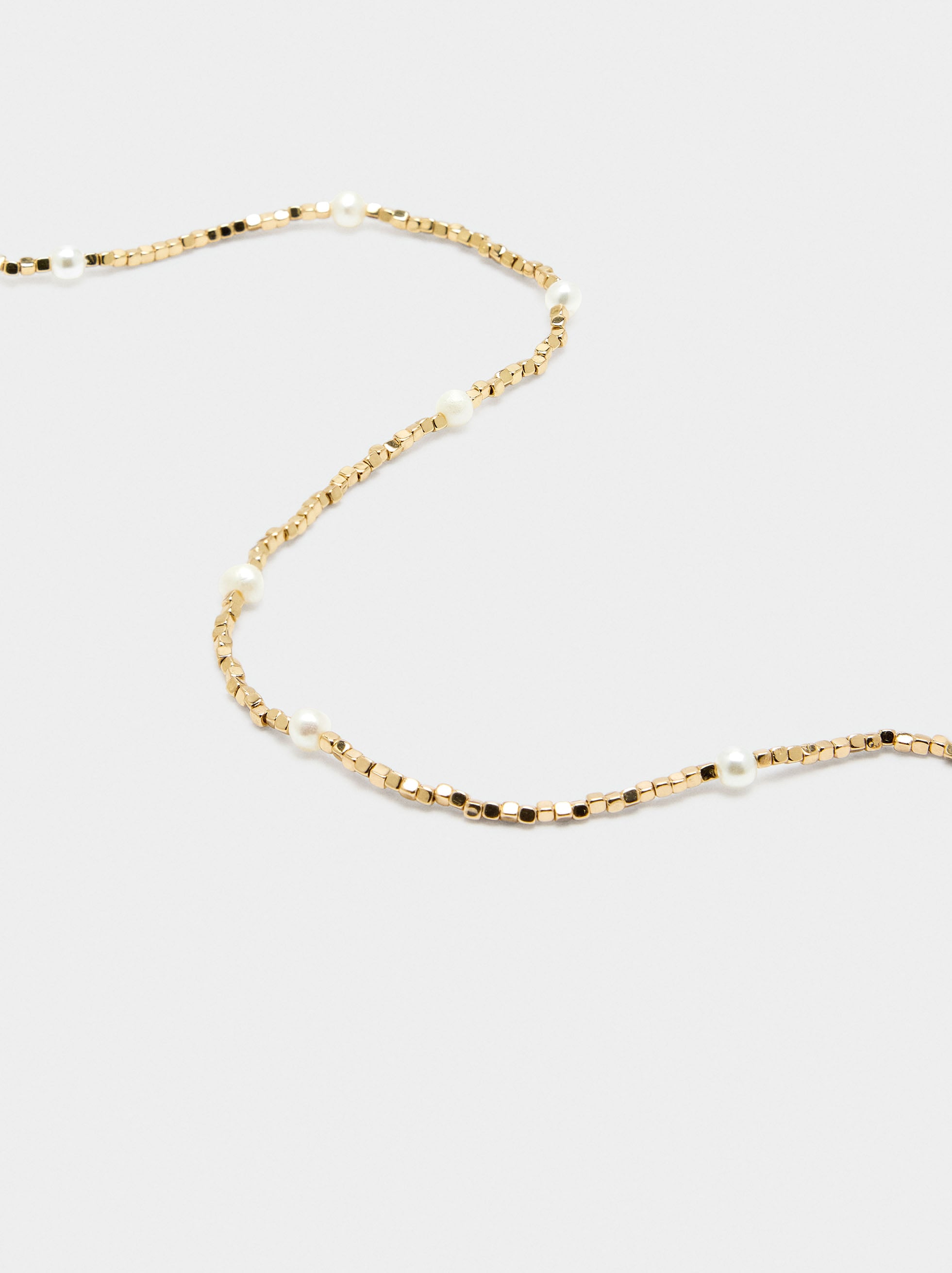 Collar Corto Con Perlas De Agua Dulce