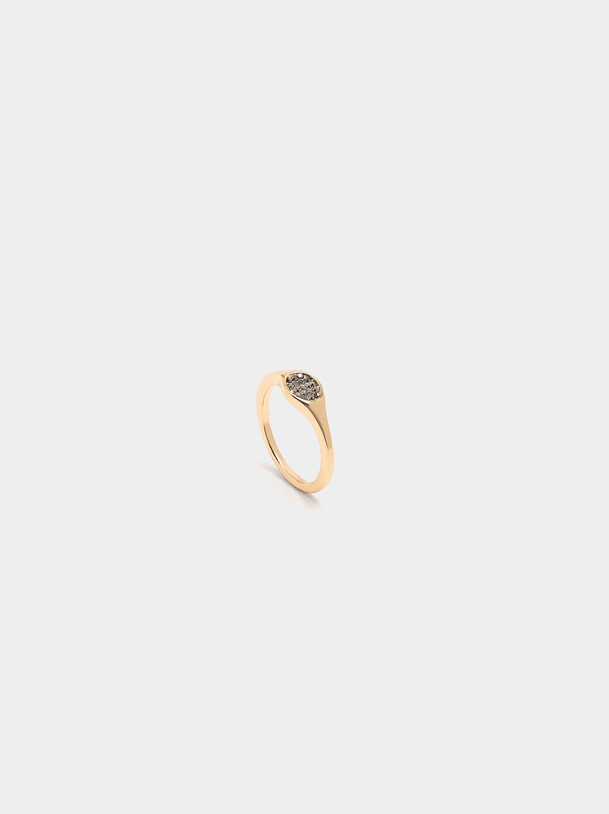 Anillo Detalle Ovalado Con Circonitas