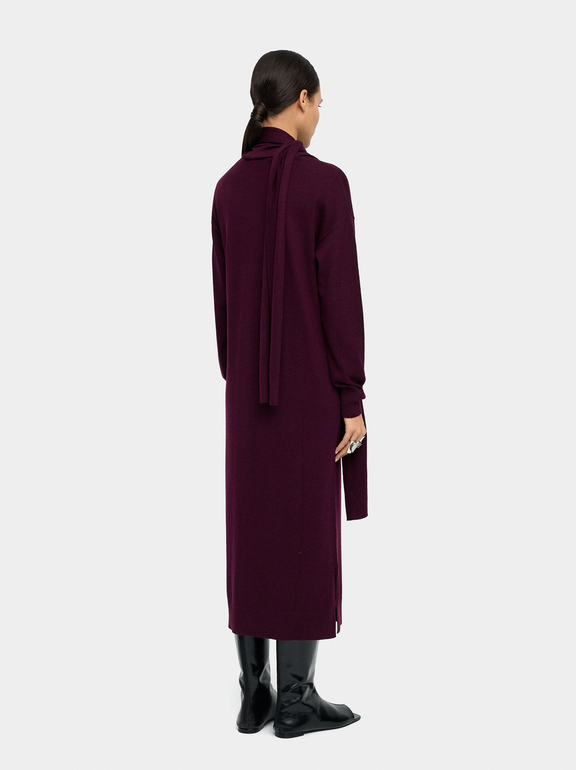 Vestido Midi De Punto Con Bufanda
