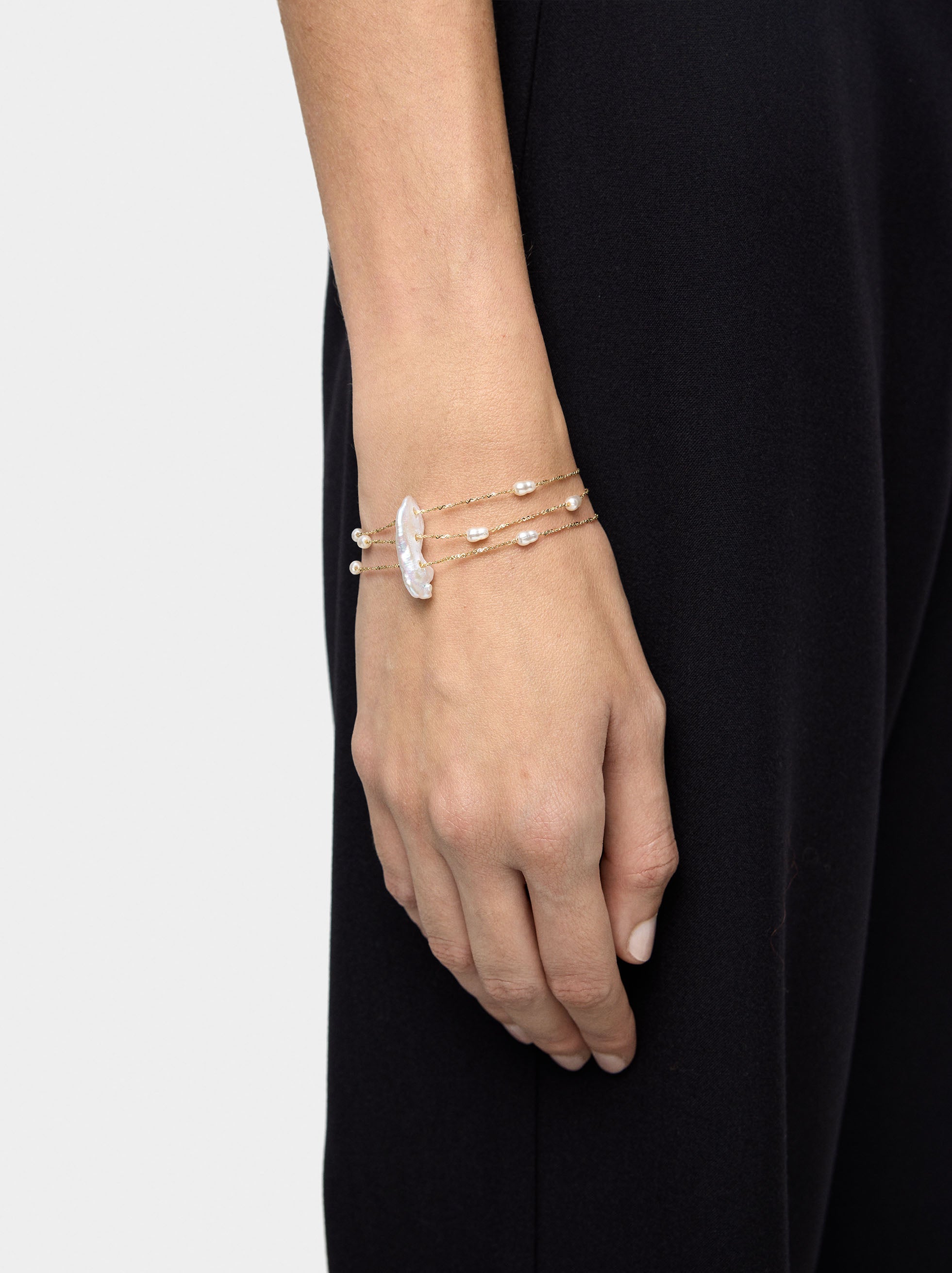 Multipulsera Con Perlas De Agua Dulce