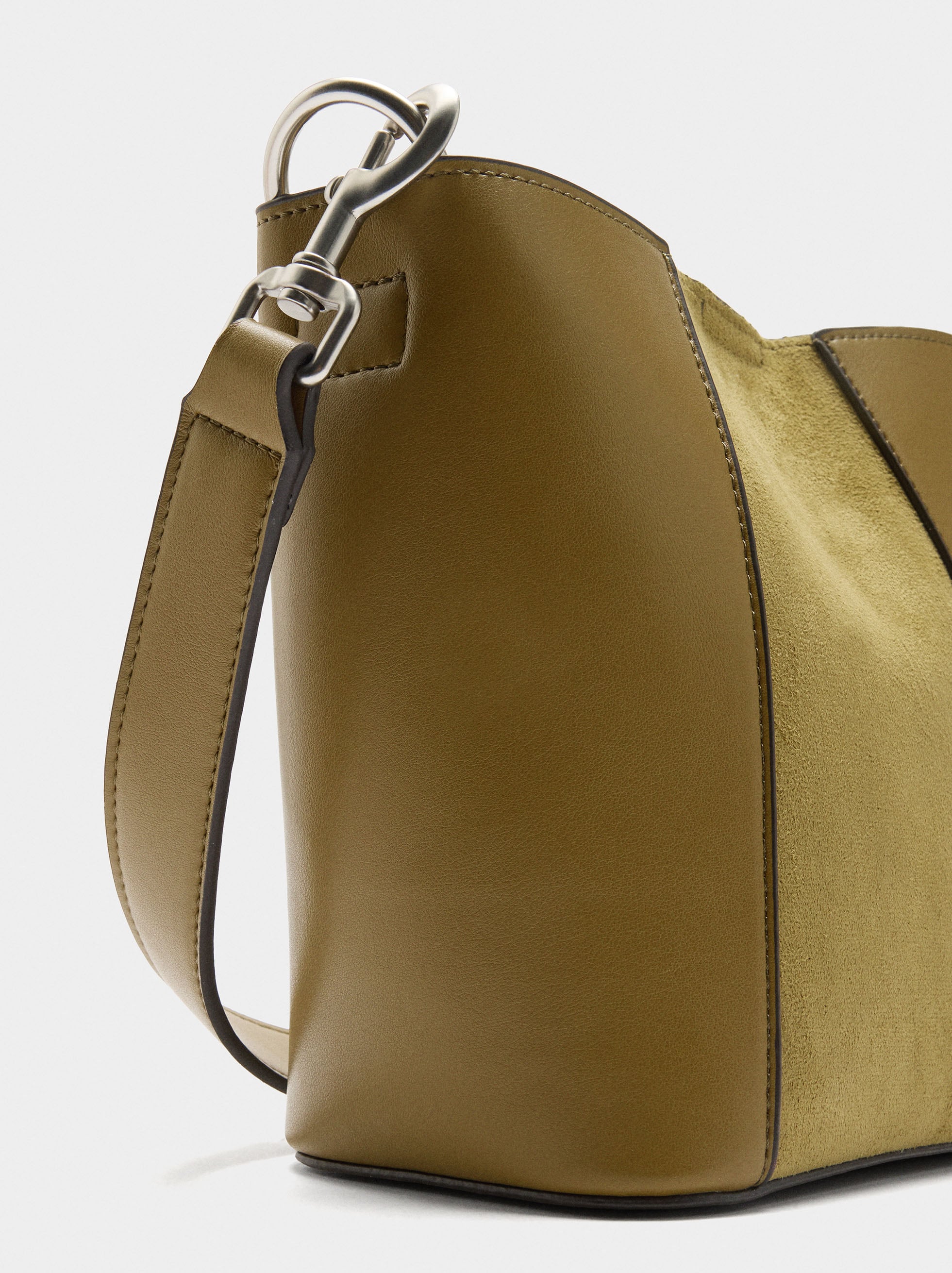 Bolso Bombonera Contraste De Texturas