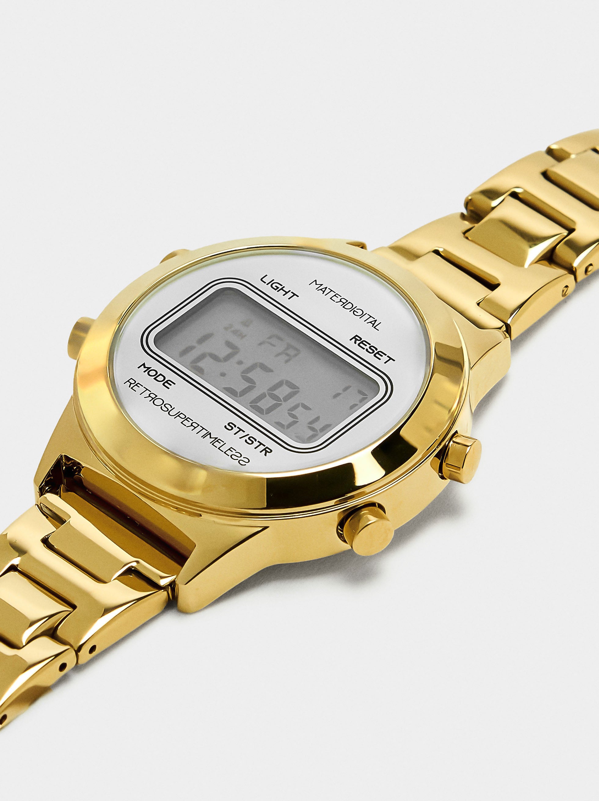 Reloj Digital Con Pulsera De Acero Inoxidable