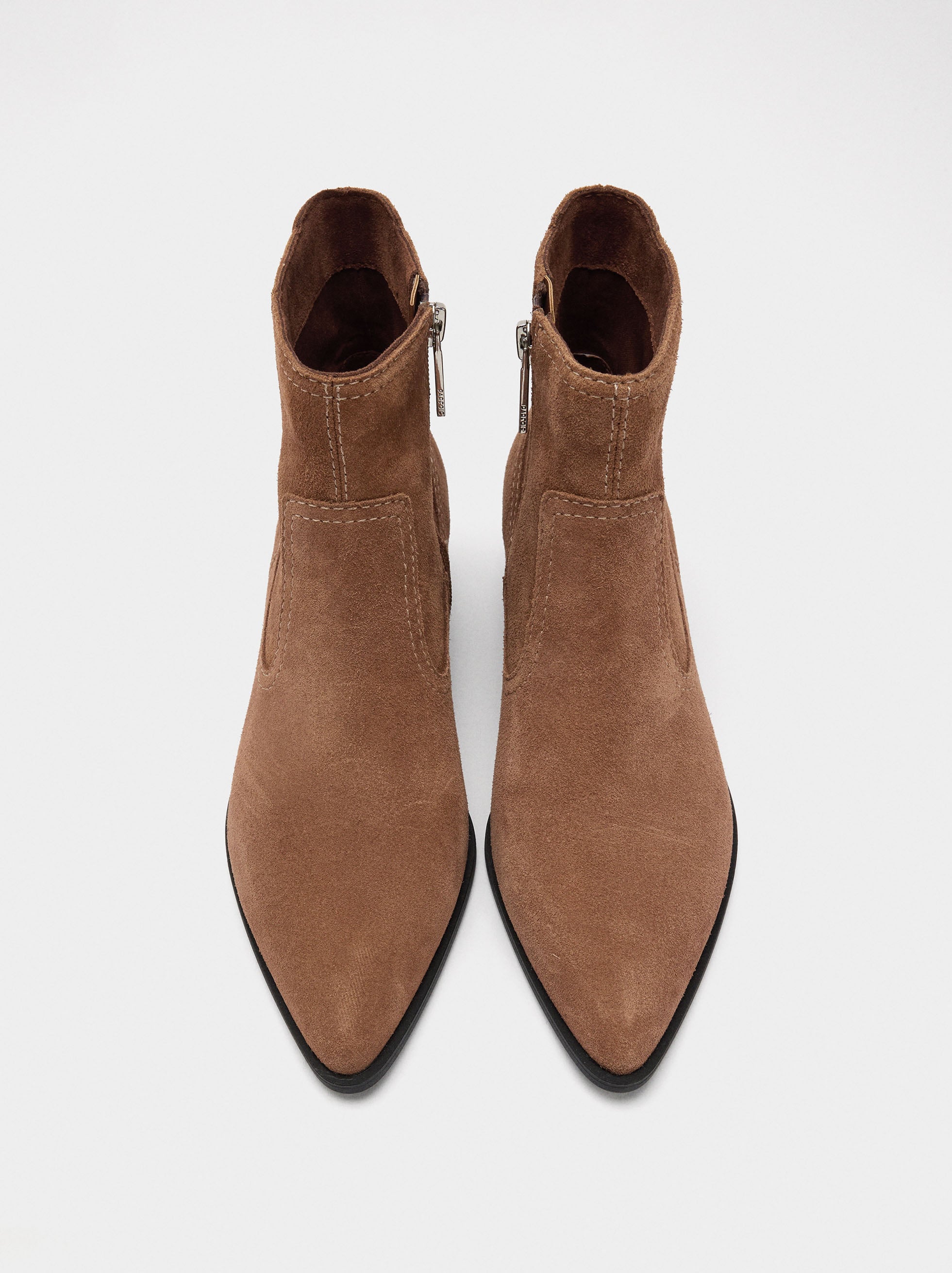 Botines De Piel Con Pespuntes