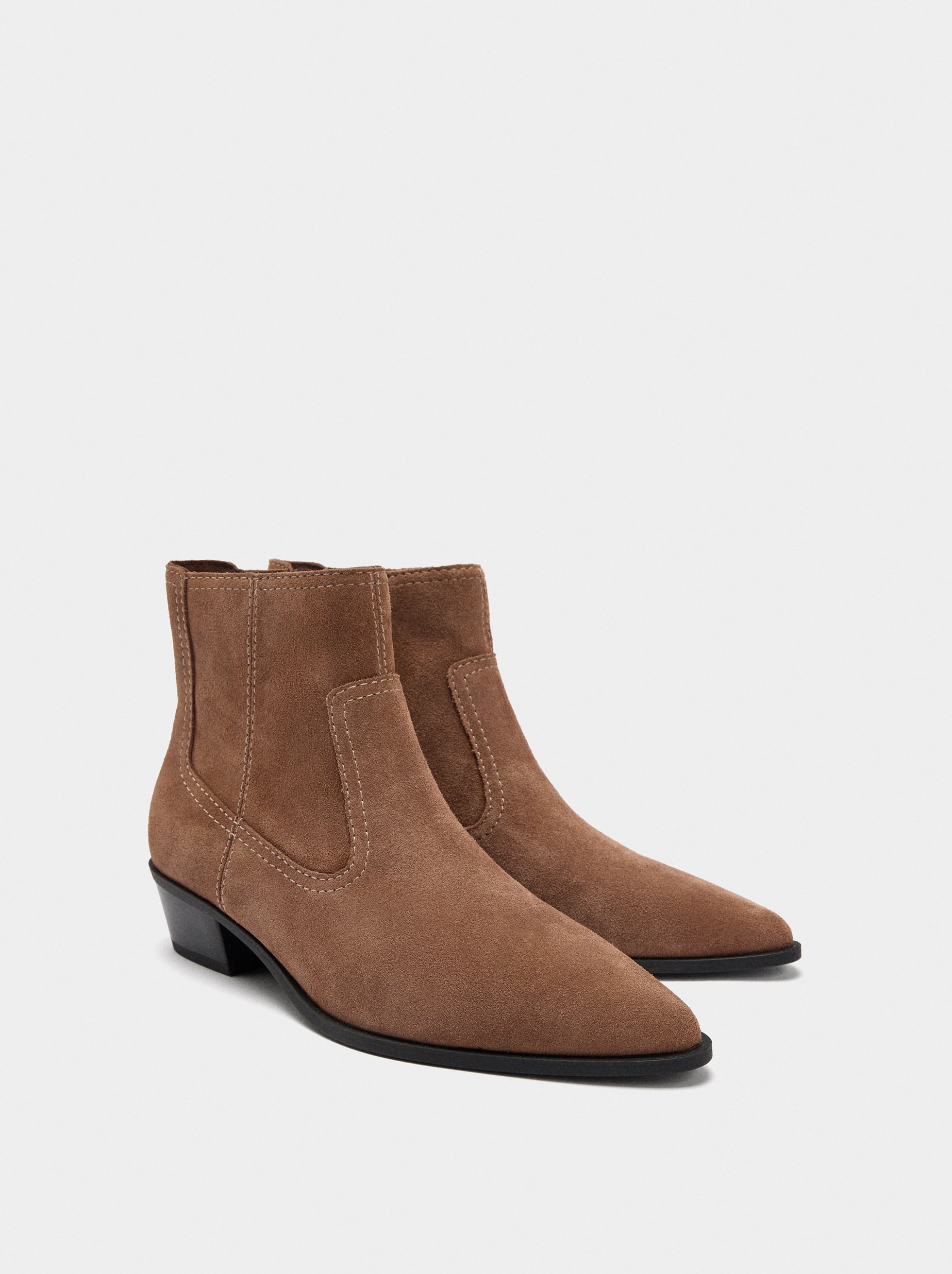 Botines De Piel Con Pespuntes