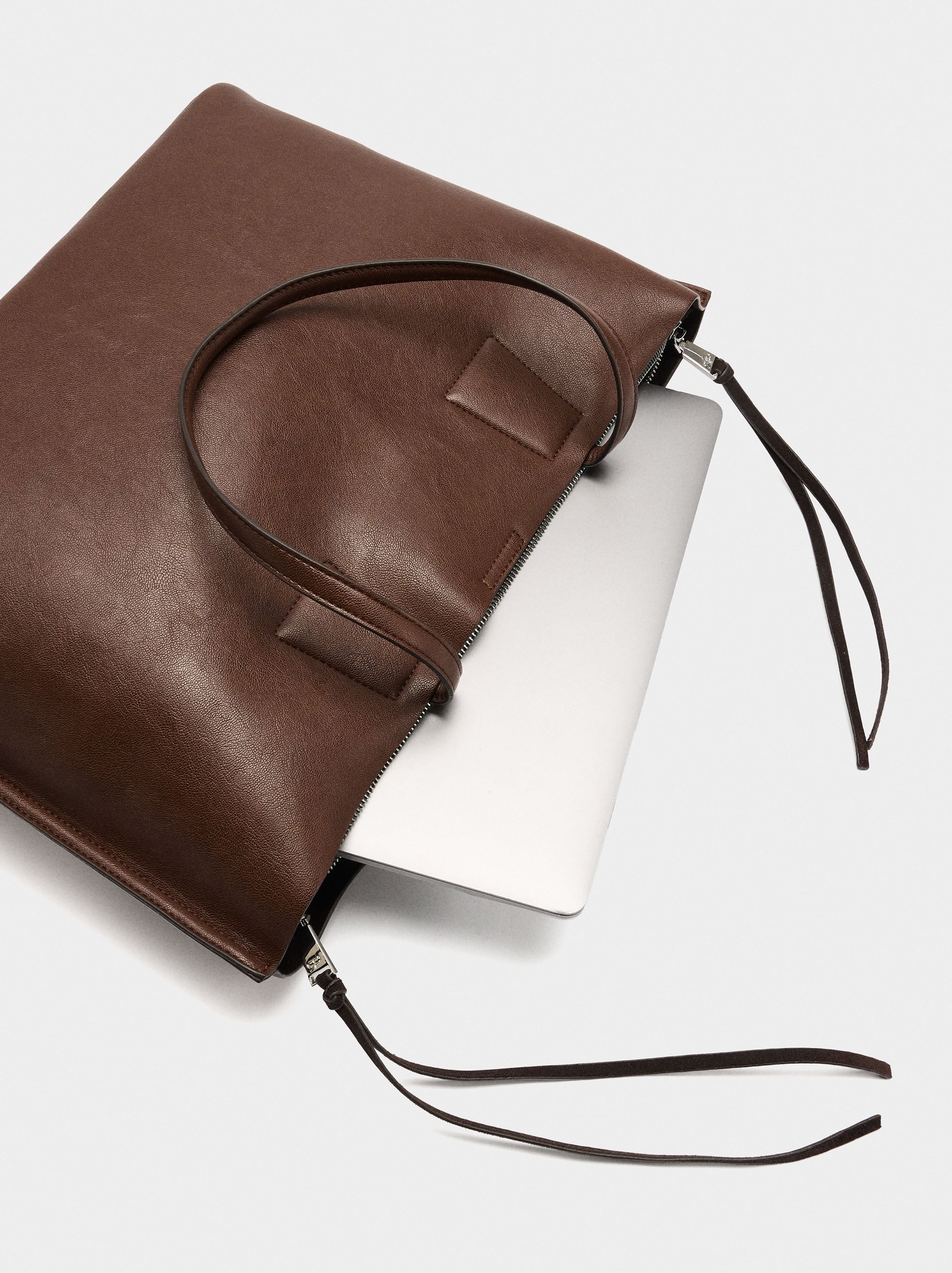 Bolso Para Portátil Lisa Hasta 15"