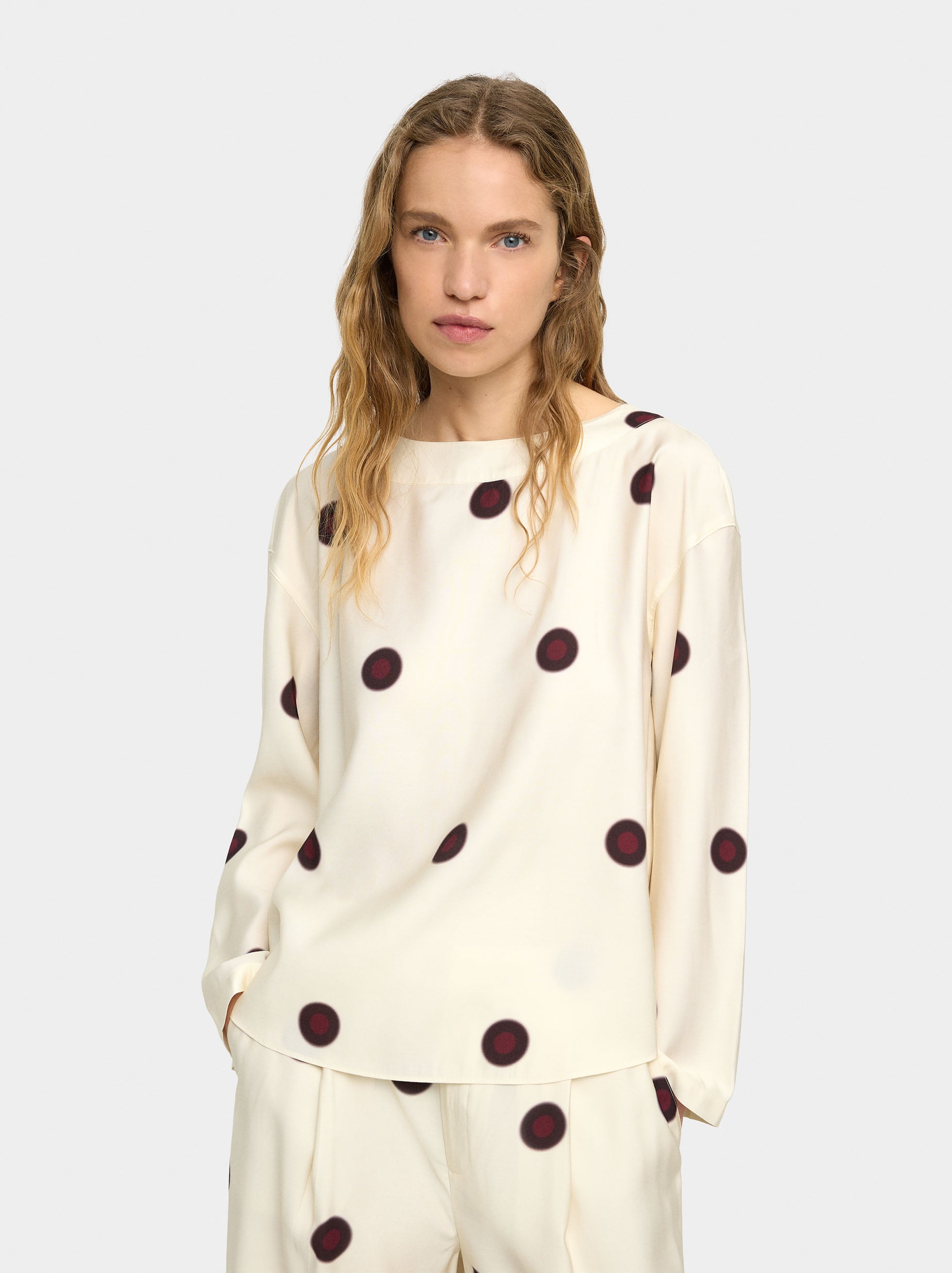Blusa Con Lunares