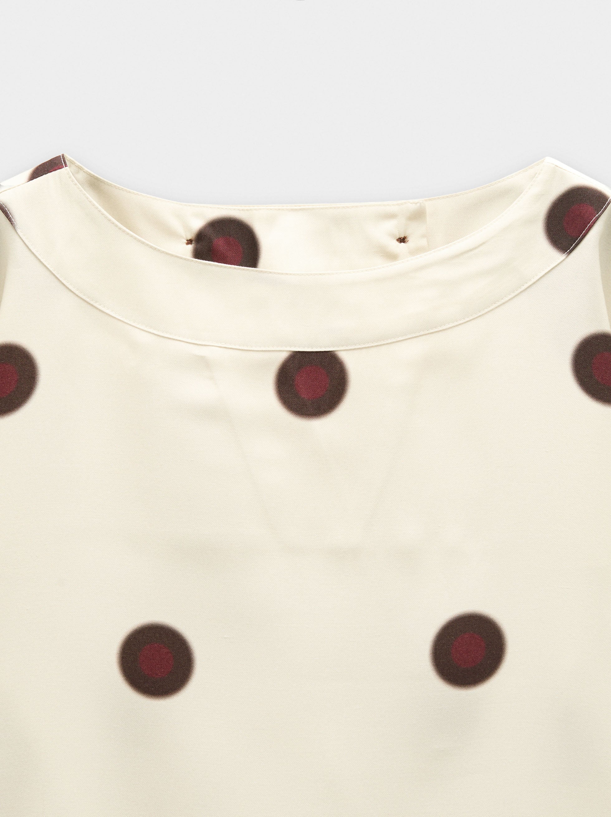 Blusa Con Lunares