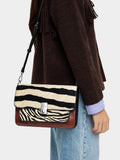 Bolso De Hombro Con Detalles De Piel