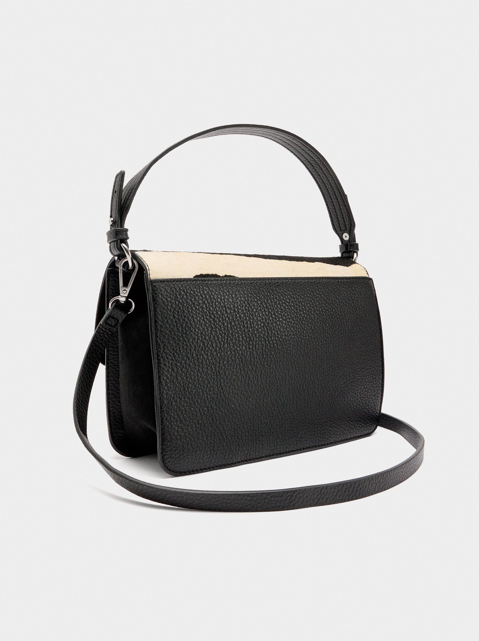 Bolso De Hombro Con Detalles De Piel