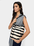 Bolso De Mano Con Detalles De Piel