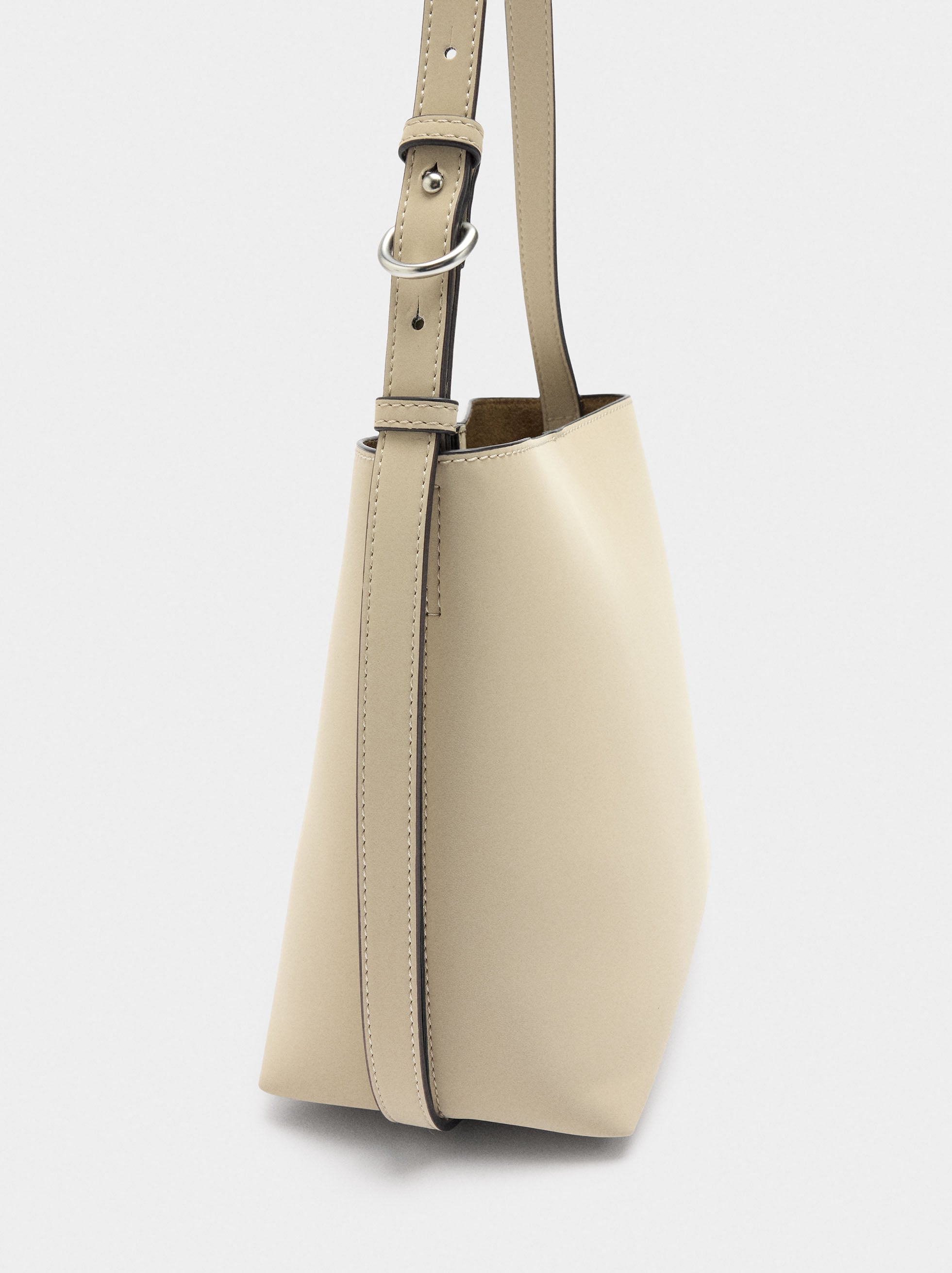 Bolso De Hombro Con Textura Suave
