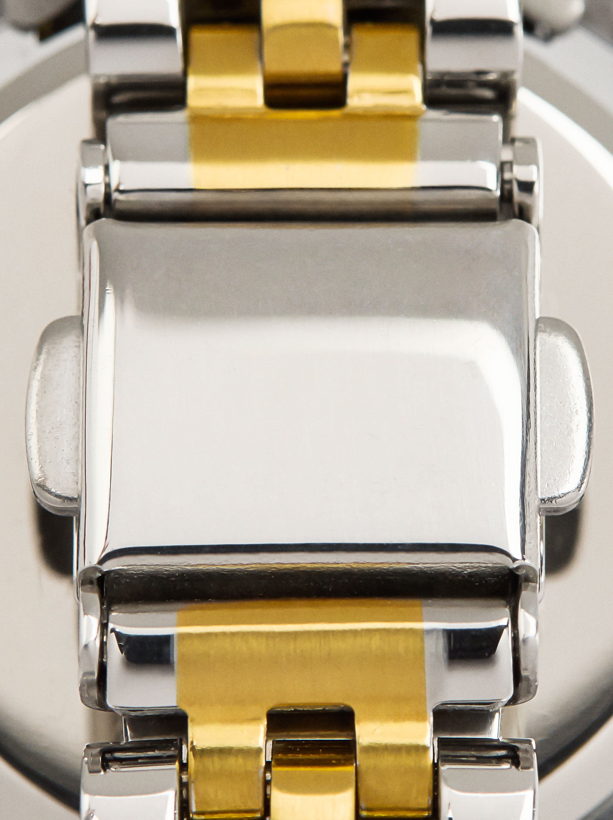 Reloj Redondo Con Pulsera De Acero Inoxidable