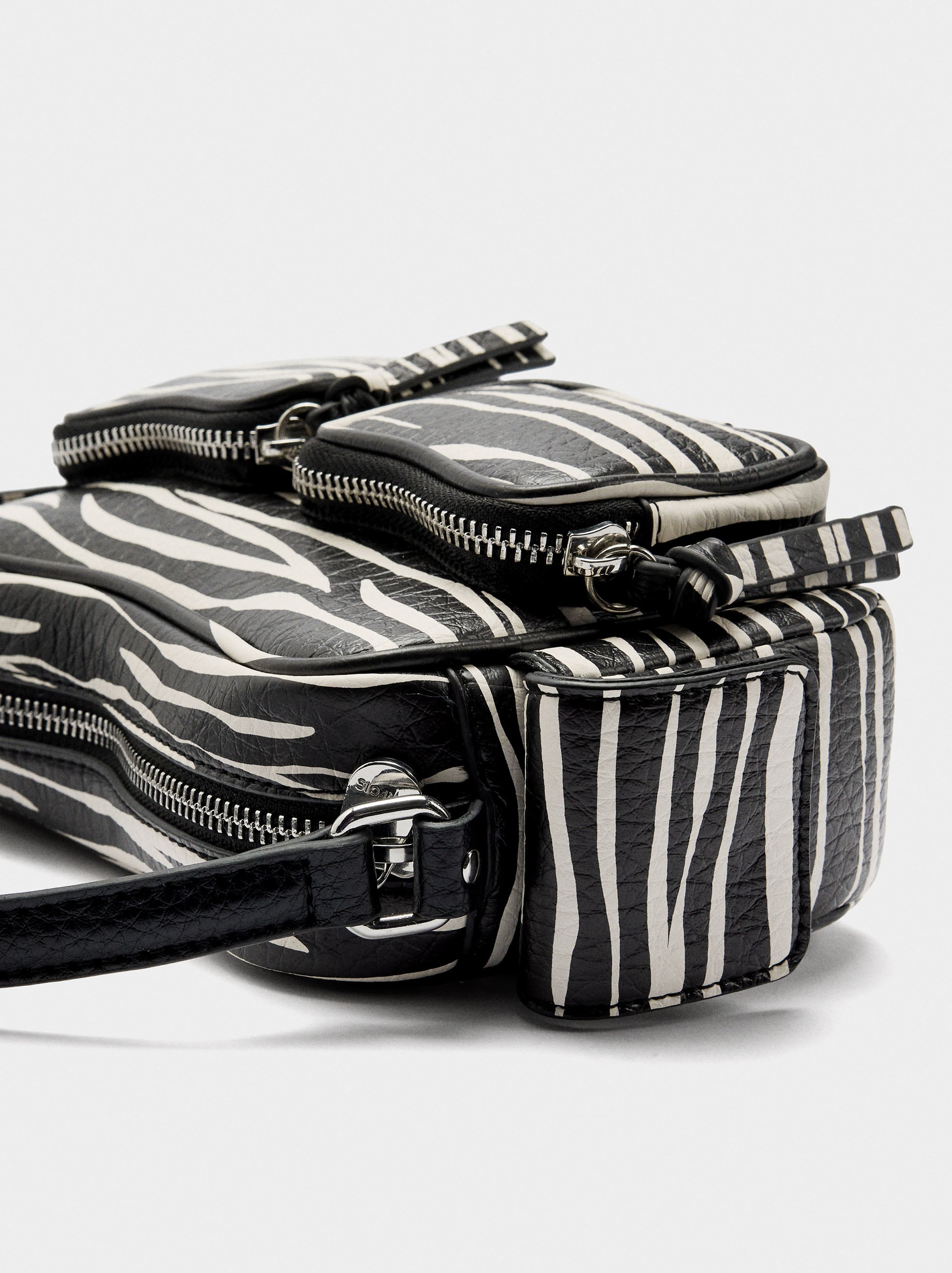 Bolso Bandolera Con Estampado Animal