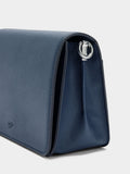 Bolso Bandolera Con Textura Y Cierre De Solapa