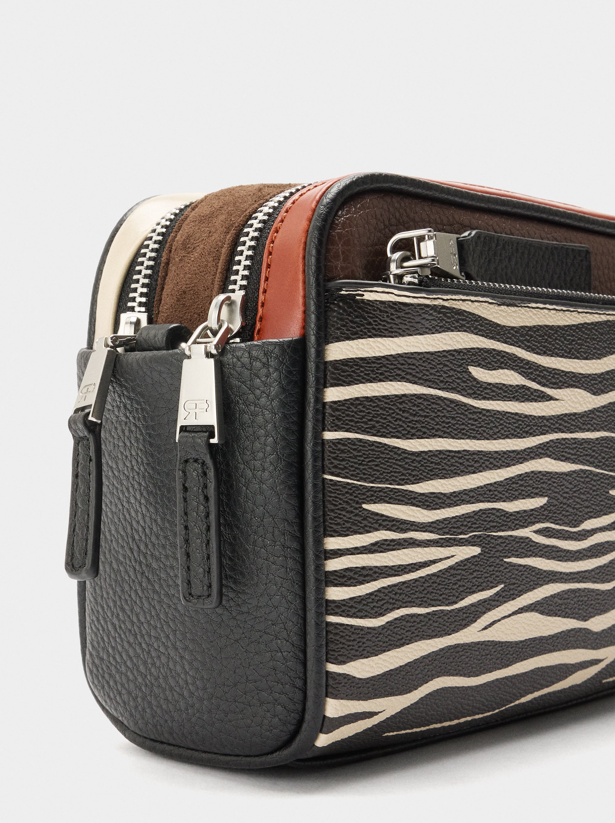 Bolso Bandolera Estampado Animal Con Cierre Doble