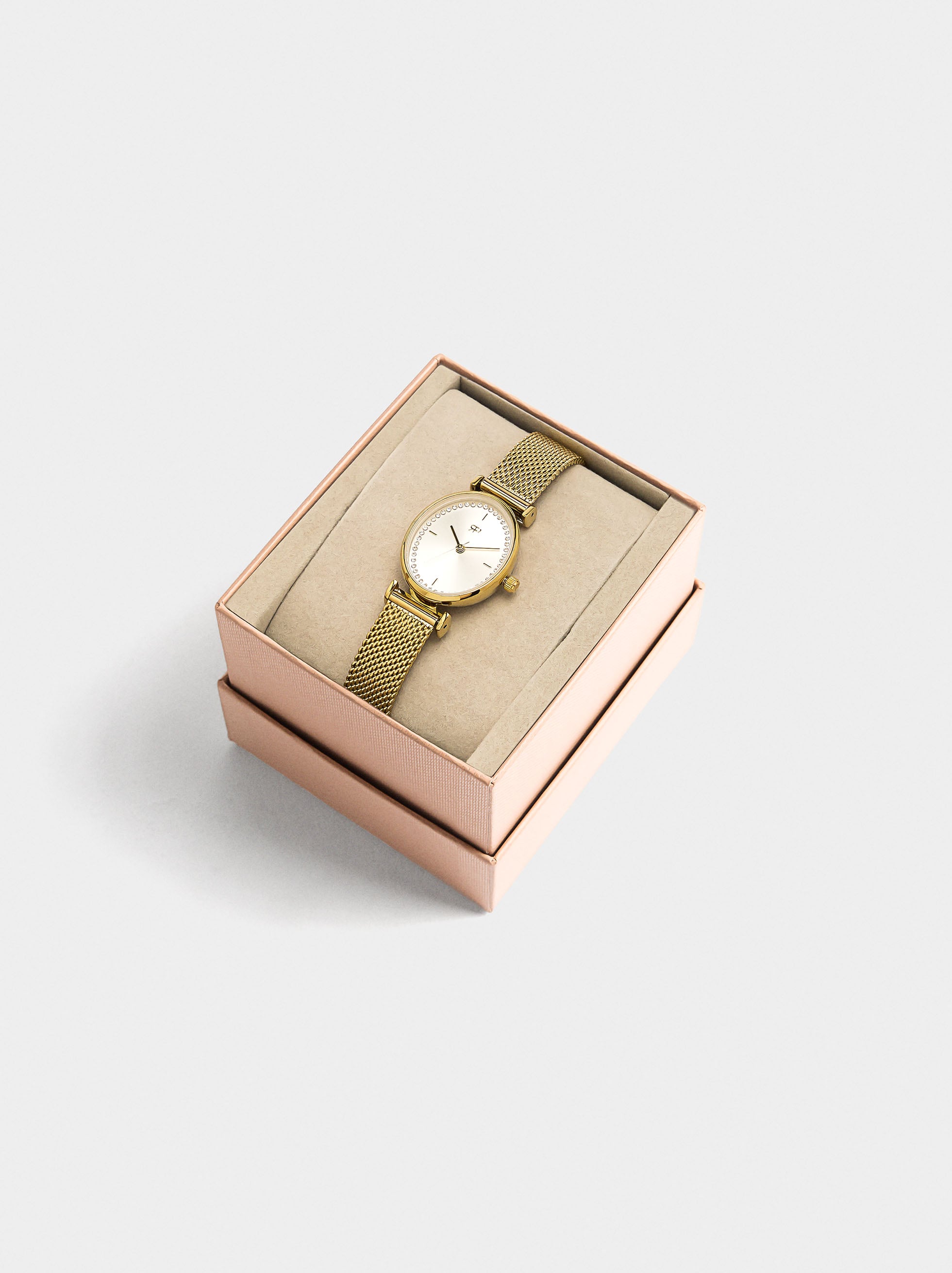 Reloj Ovalado De Punto Metálico De Acero Inoxidable