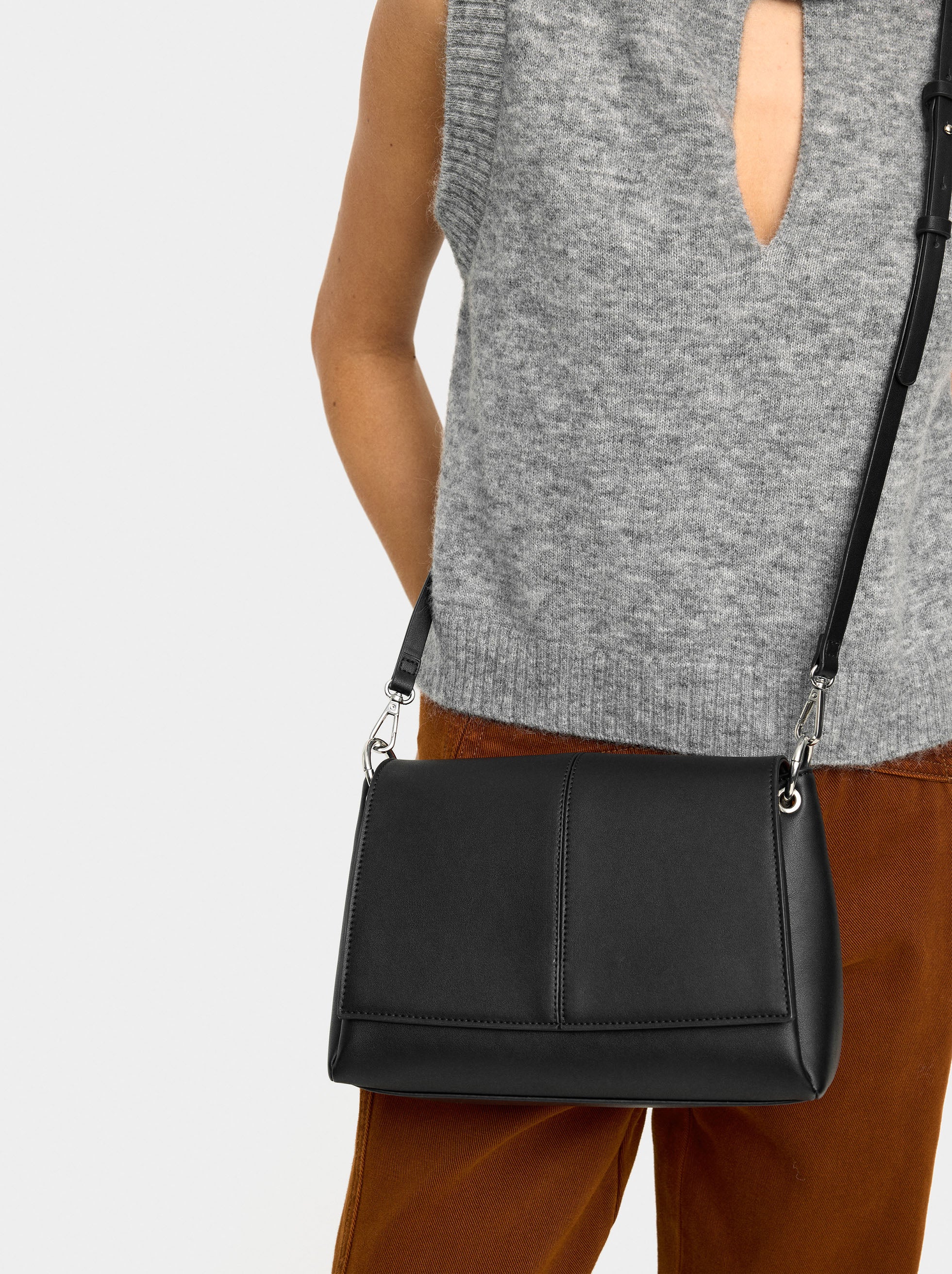 Bolso De Mano Con Bandolera