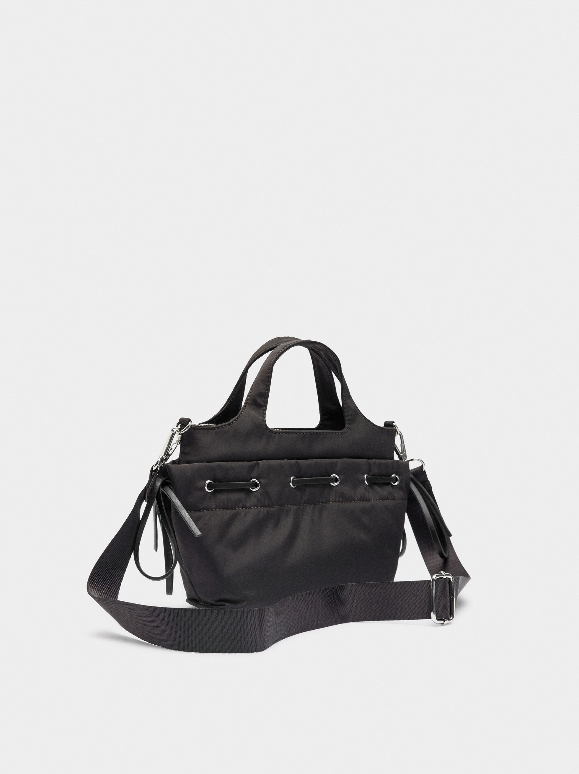 Bolso Tote De Nylon Con Cordones
