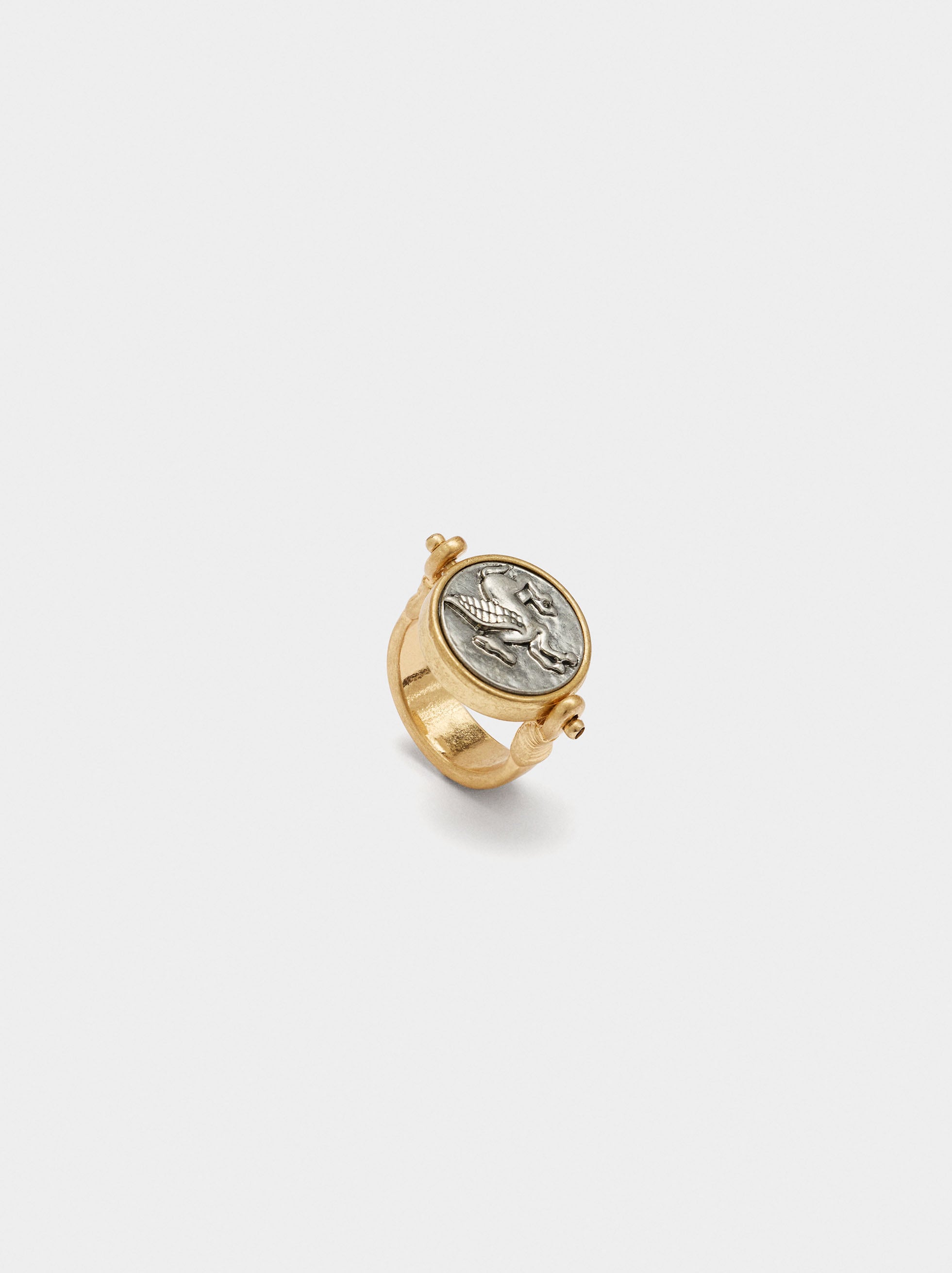 Anillo Bicolor Con Moneda