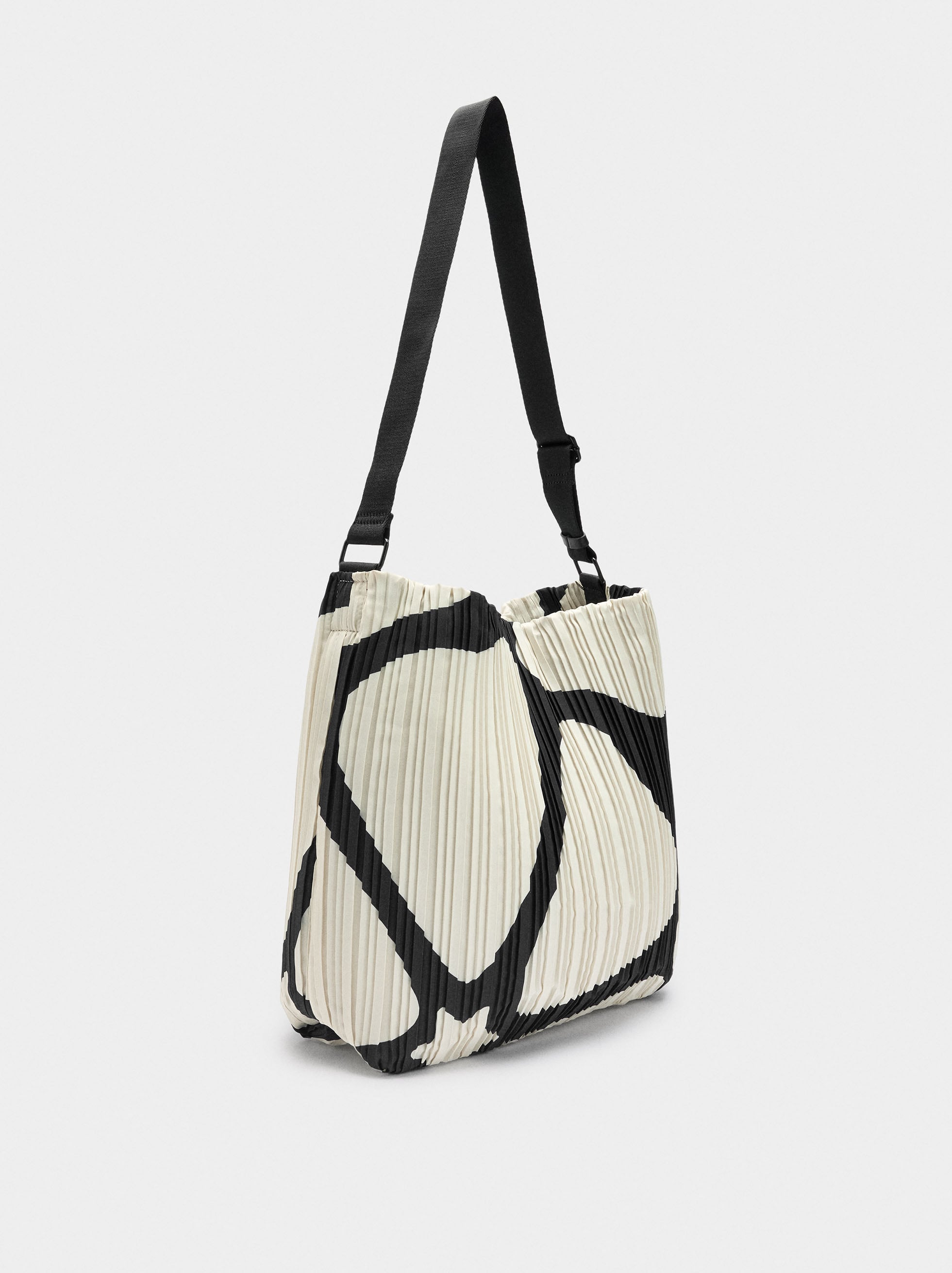 Bolso De Hombro De Nylon Estampado Con Pliegues