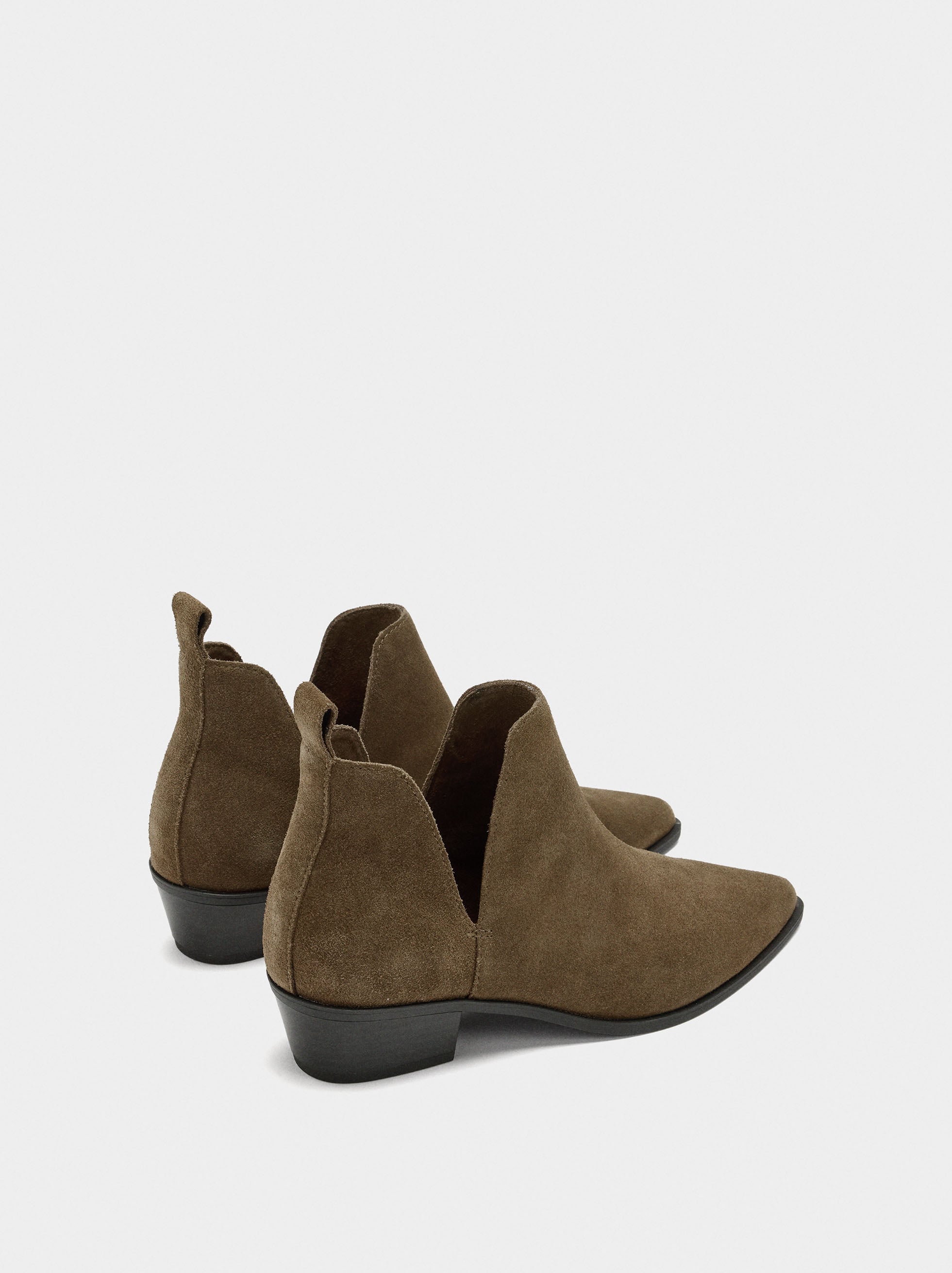 Botines Cowboy De Piel Con Aberturas