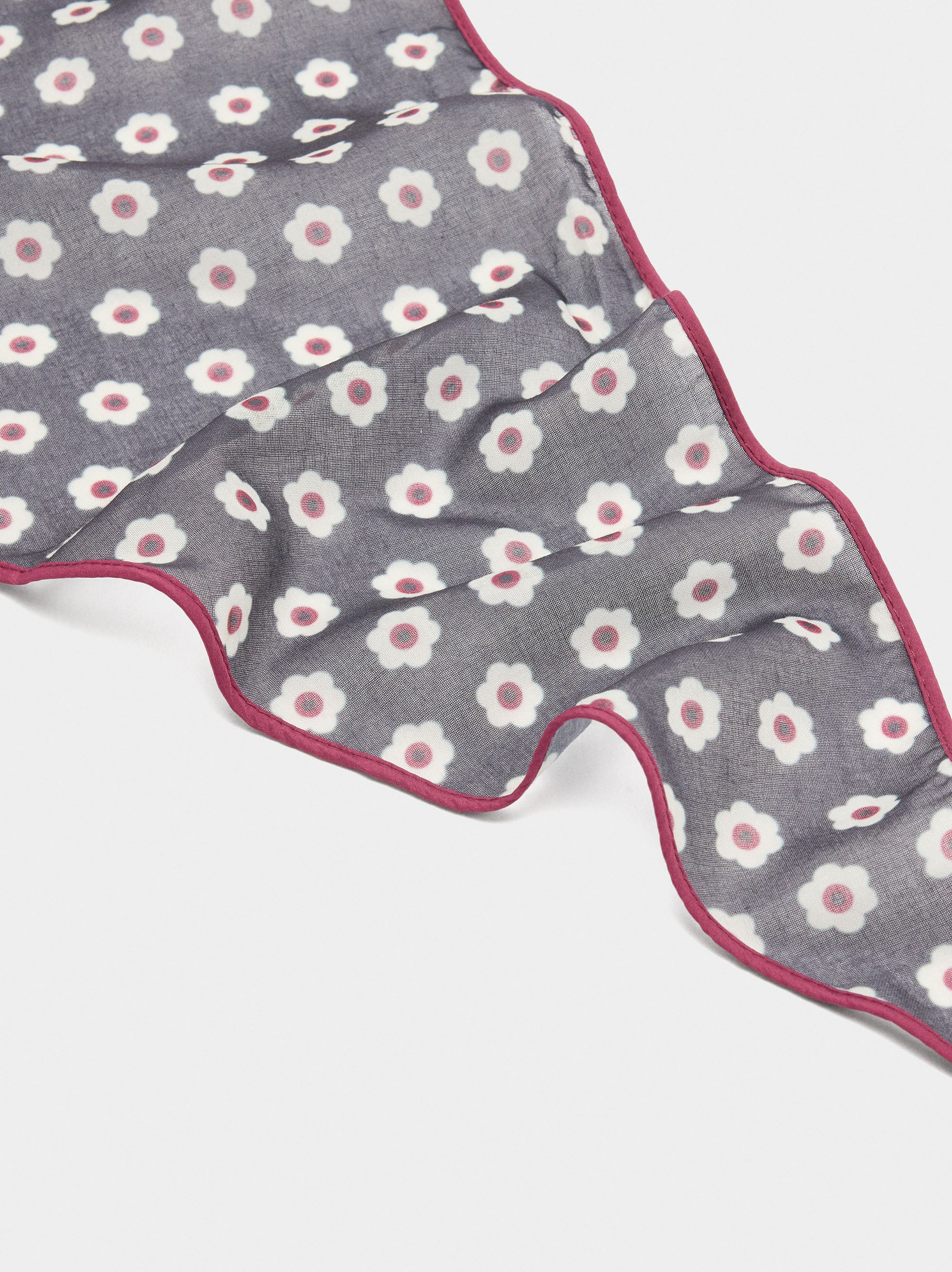 Pañuelo Triangular Estampado