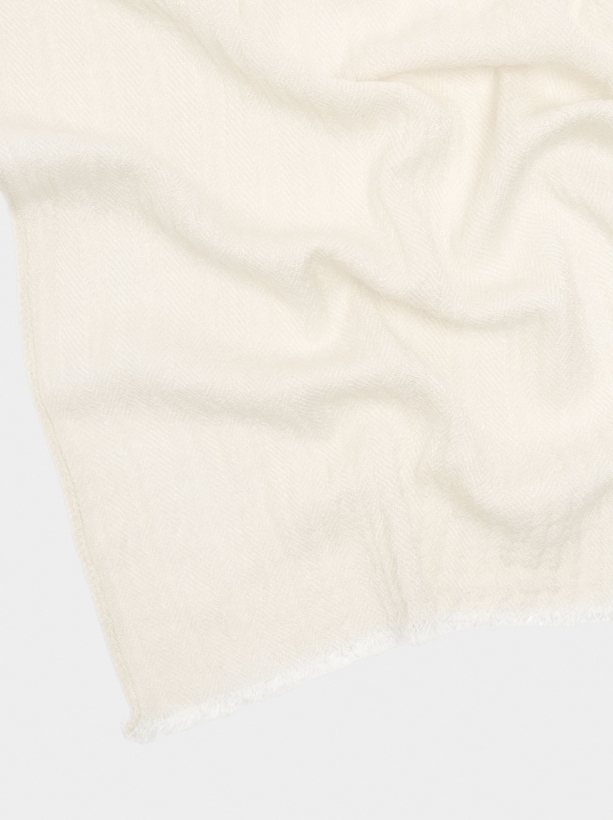 Pashmina Lisa Deshilachada
