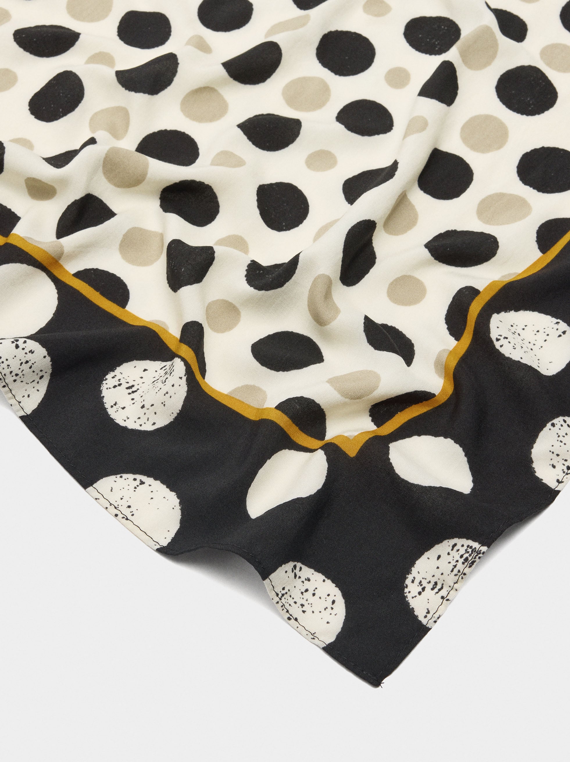 Pañuelo Cuadrado Estampado