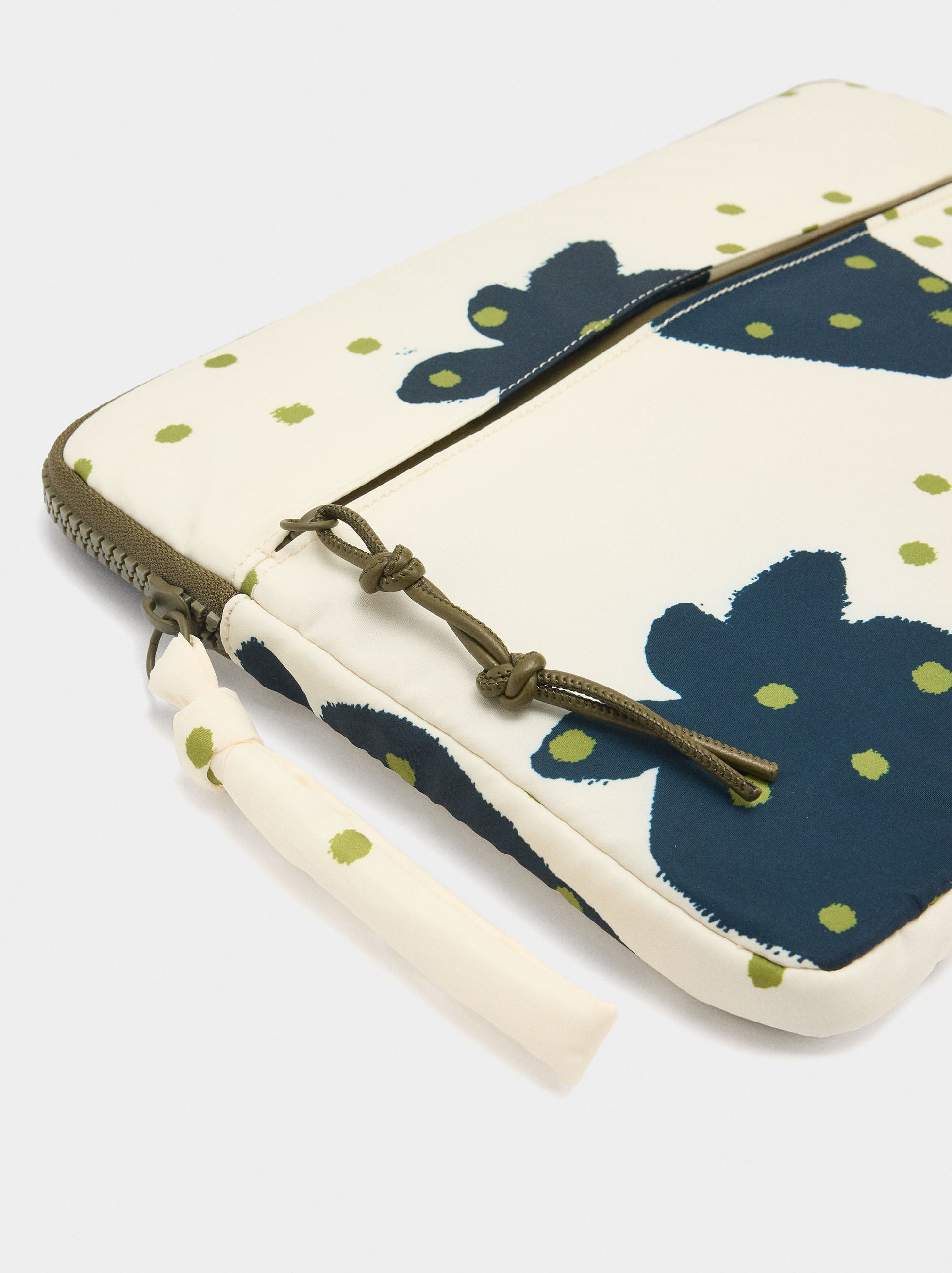 Funda Estampada De Nylon Para Portátil 13"