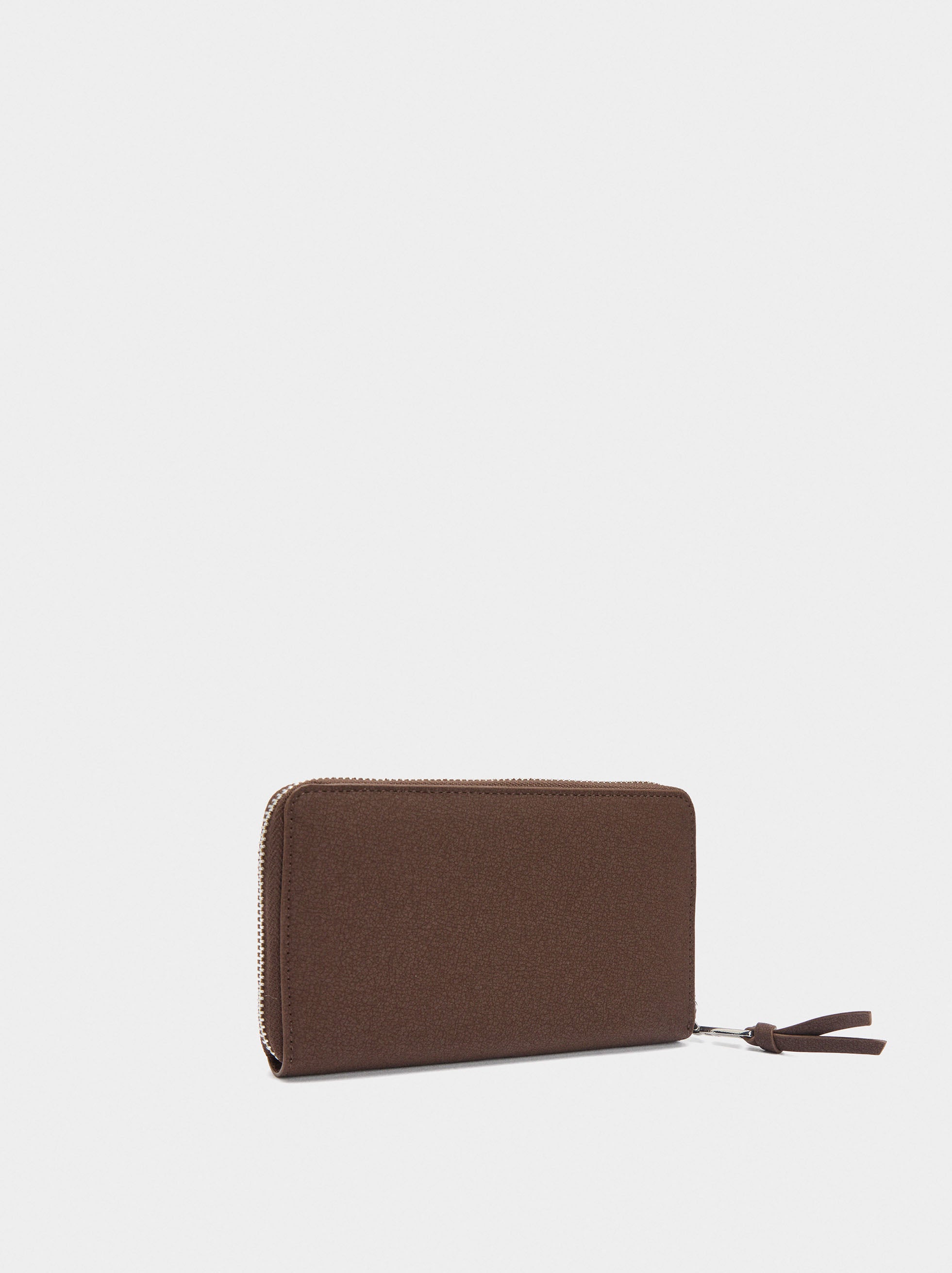Cartera Con Textura Y Cierre De Cremallera