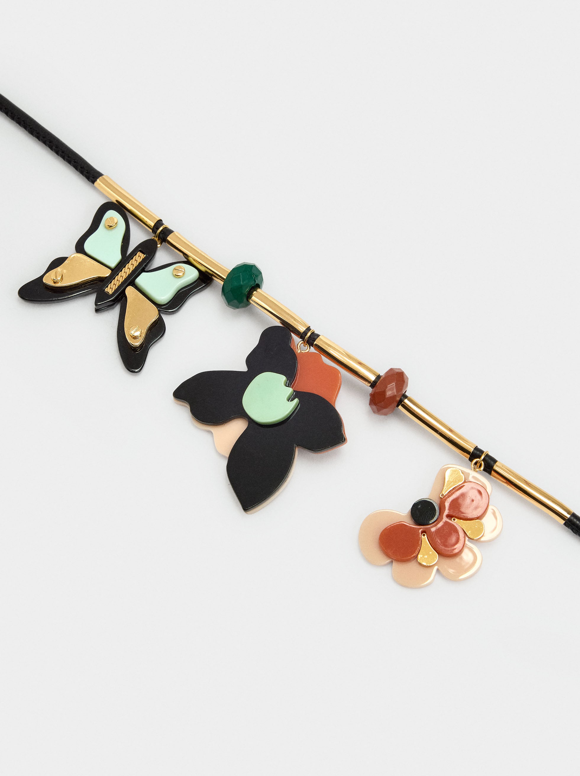 Collar Con Colgantes De Resina Multicolor