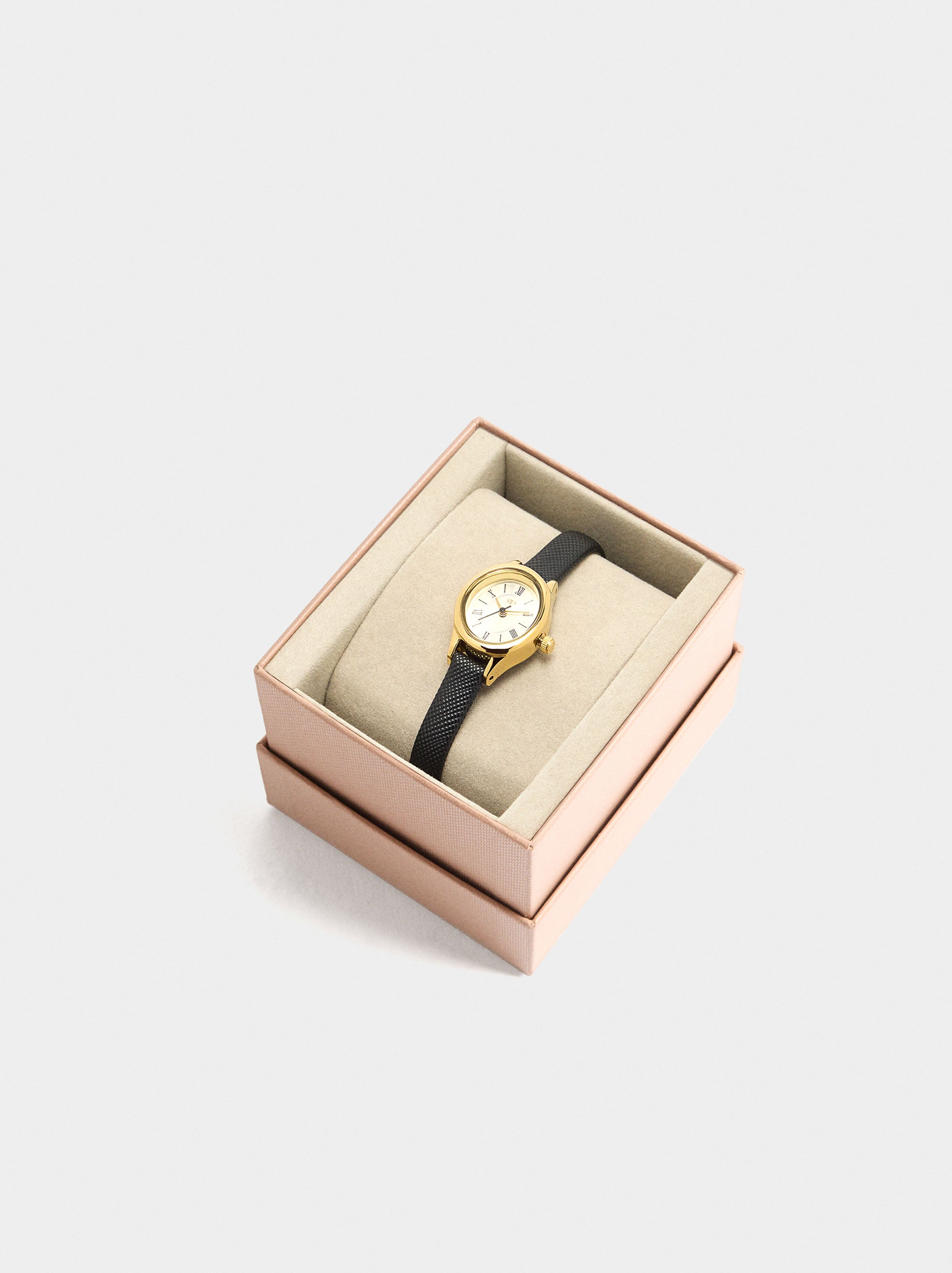 Reloj Ovalado Correa Con Textura