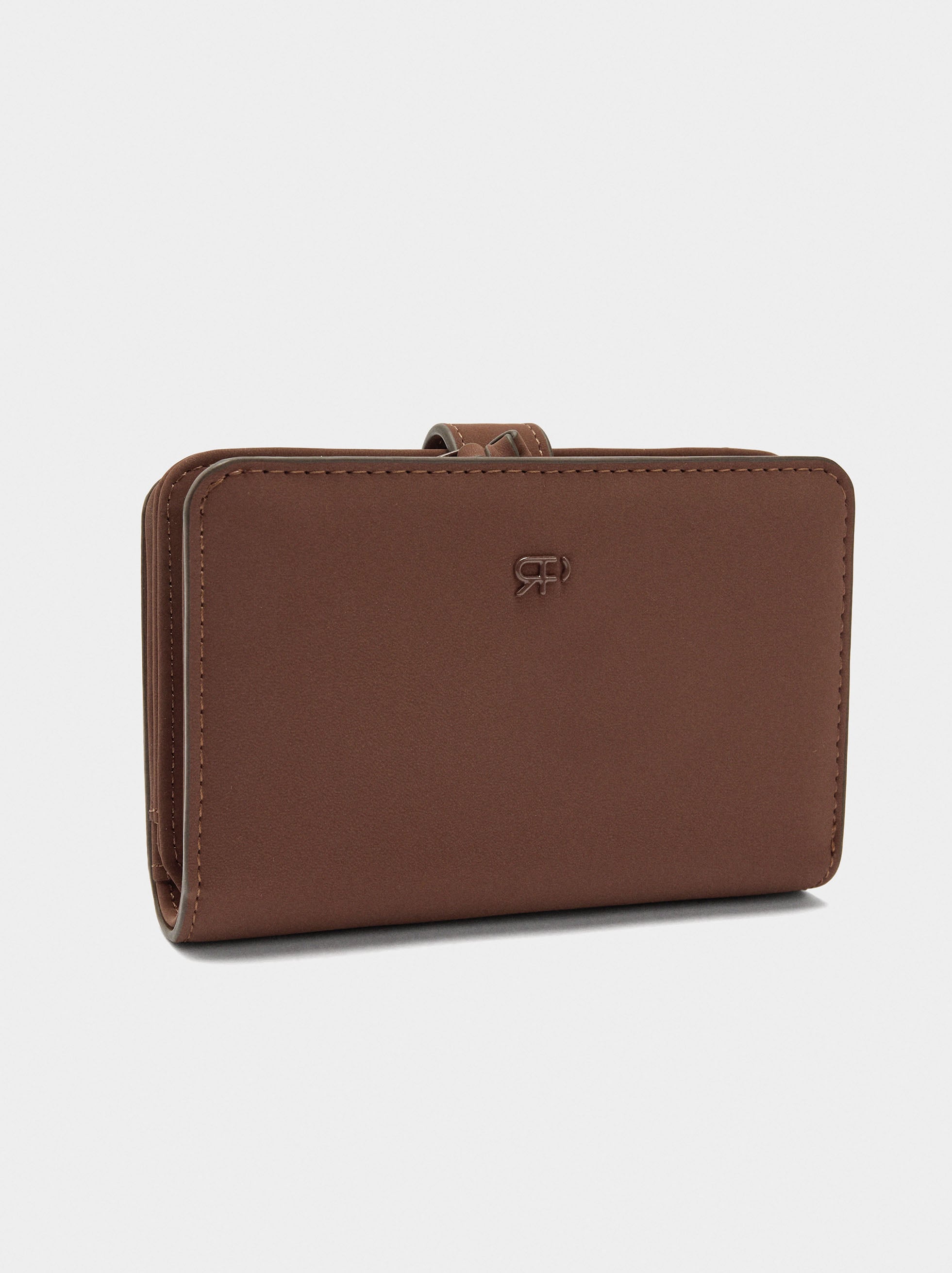 Cartera Lisa Con Textura Suave M