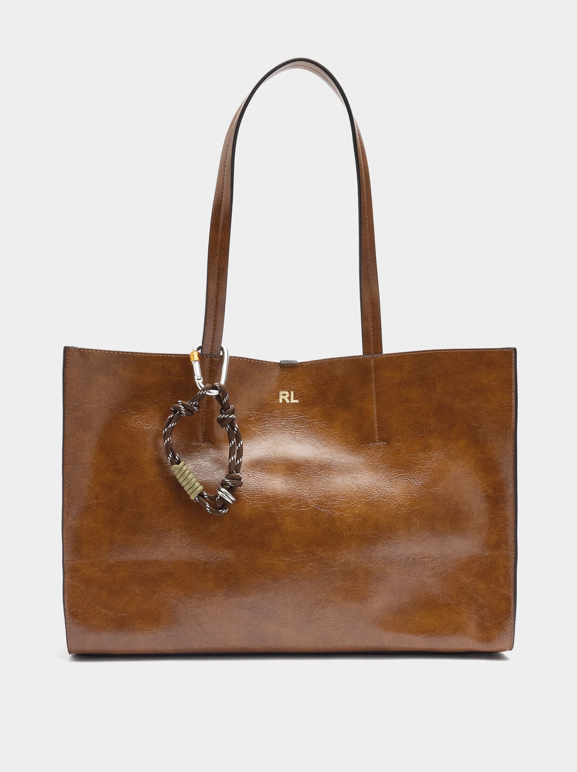 Bolso Shopper Con Colgante