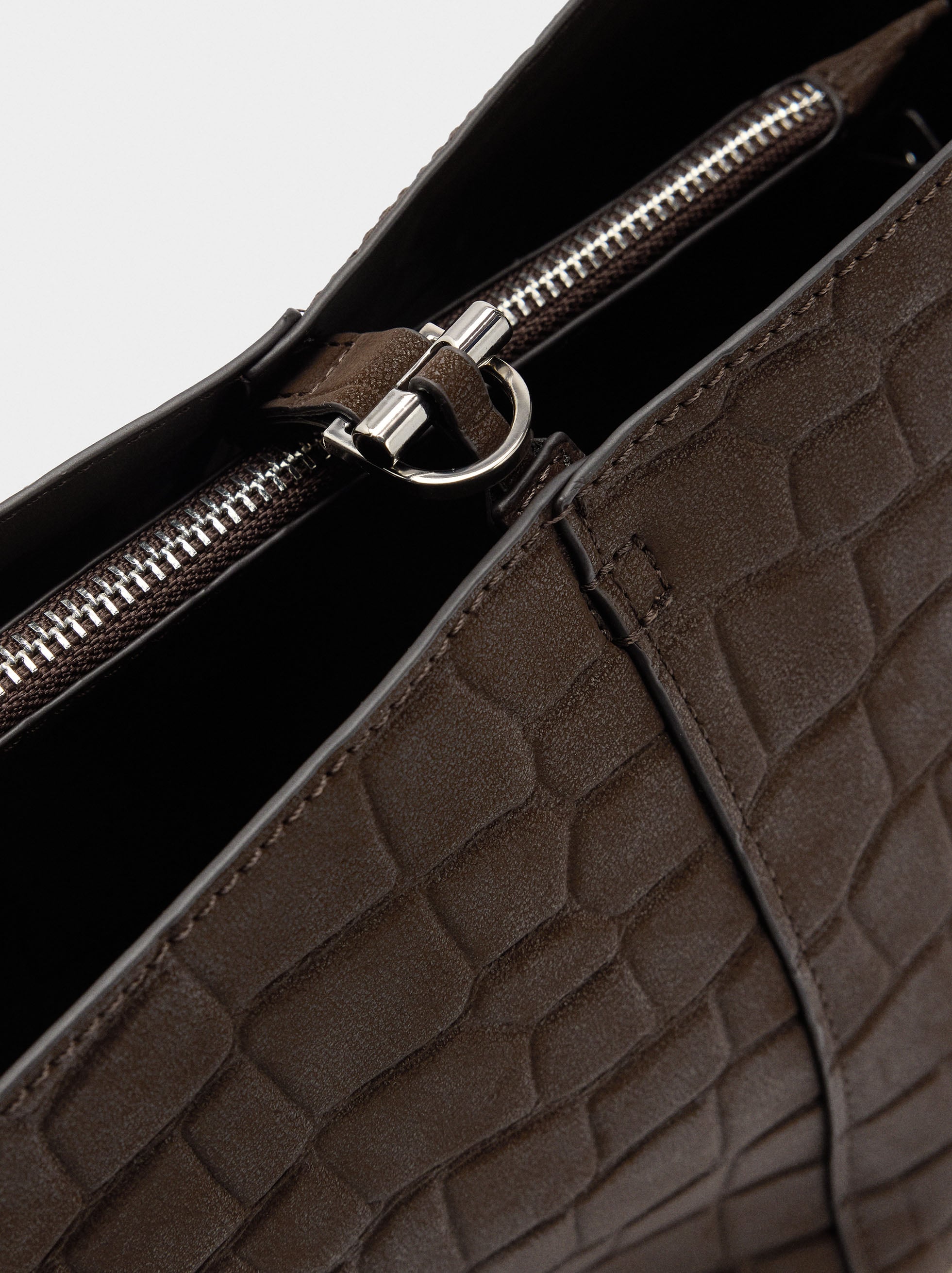 Bolso De Hombro Con Grabado Animal