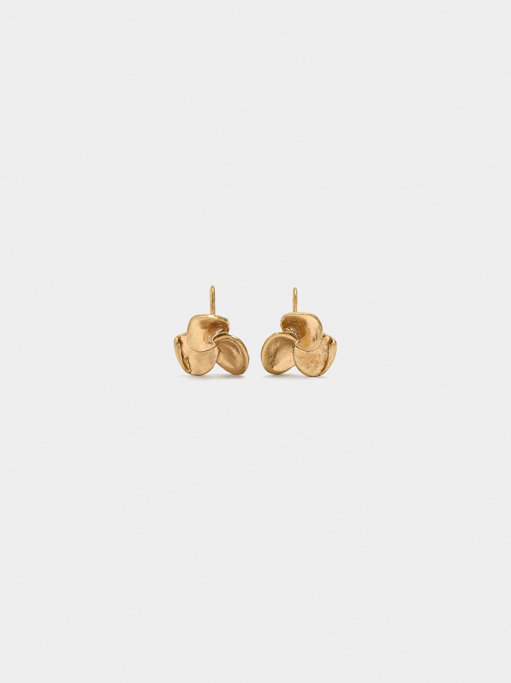Pendientes De Flor Con Relieve
