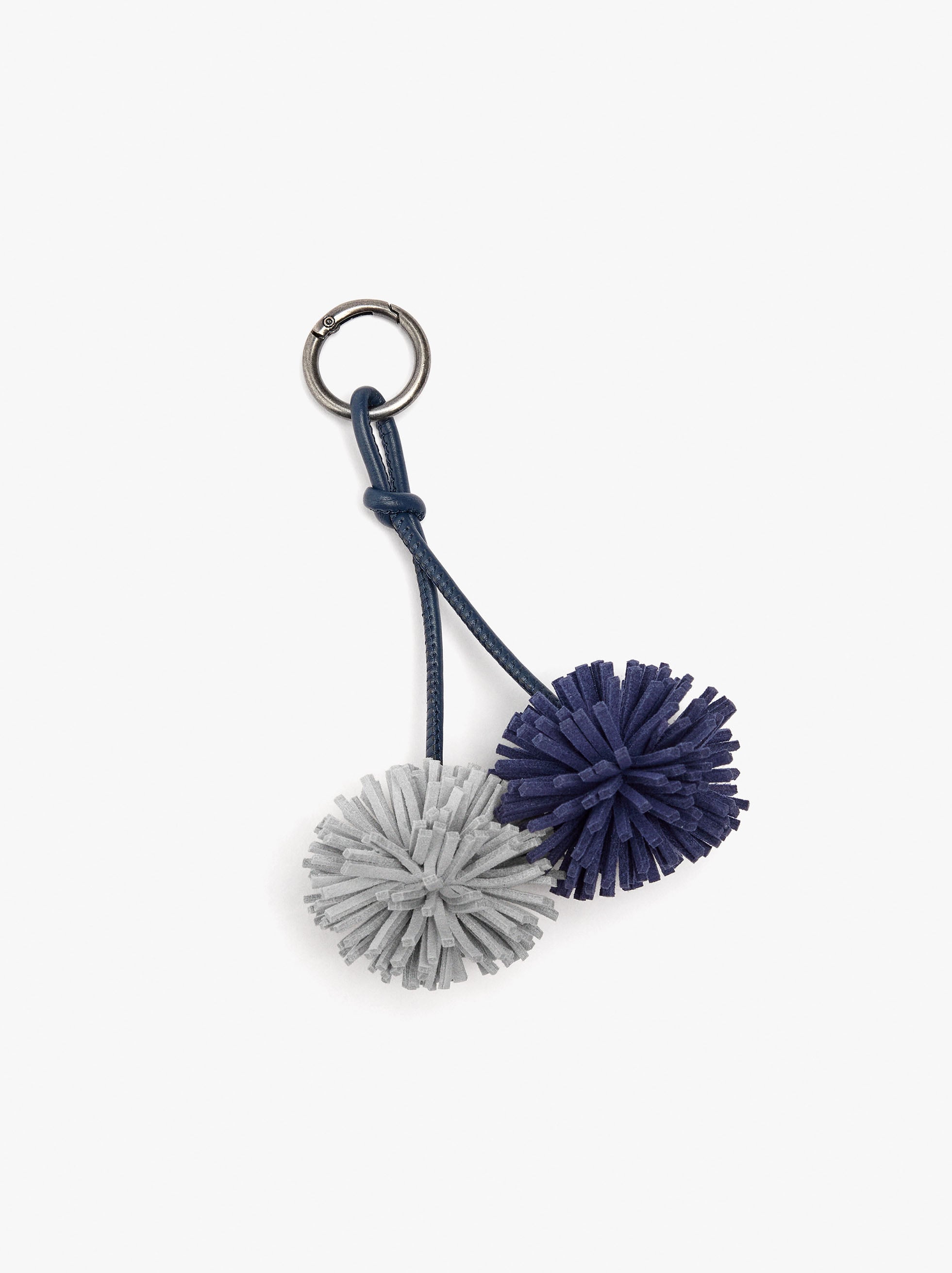 Bolso Tote Efecto Rafia Con Colgante