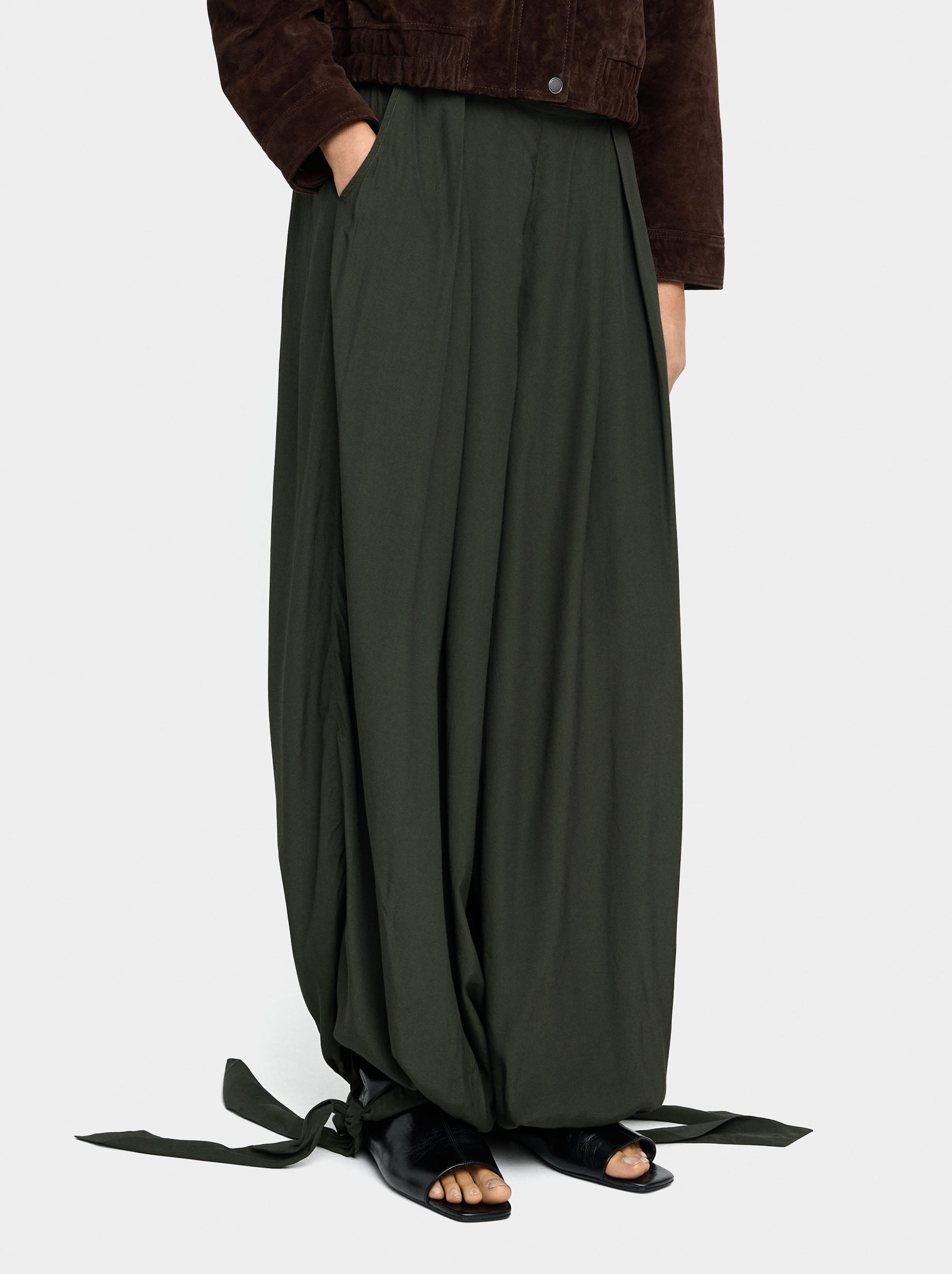 Pantalón Holgado Con Tiras