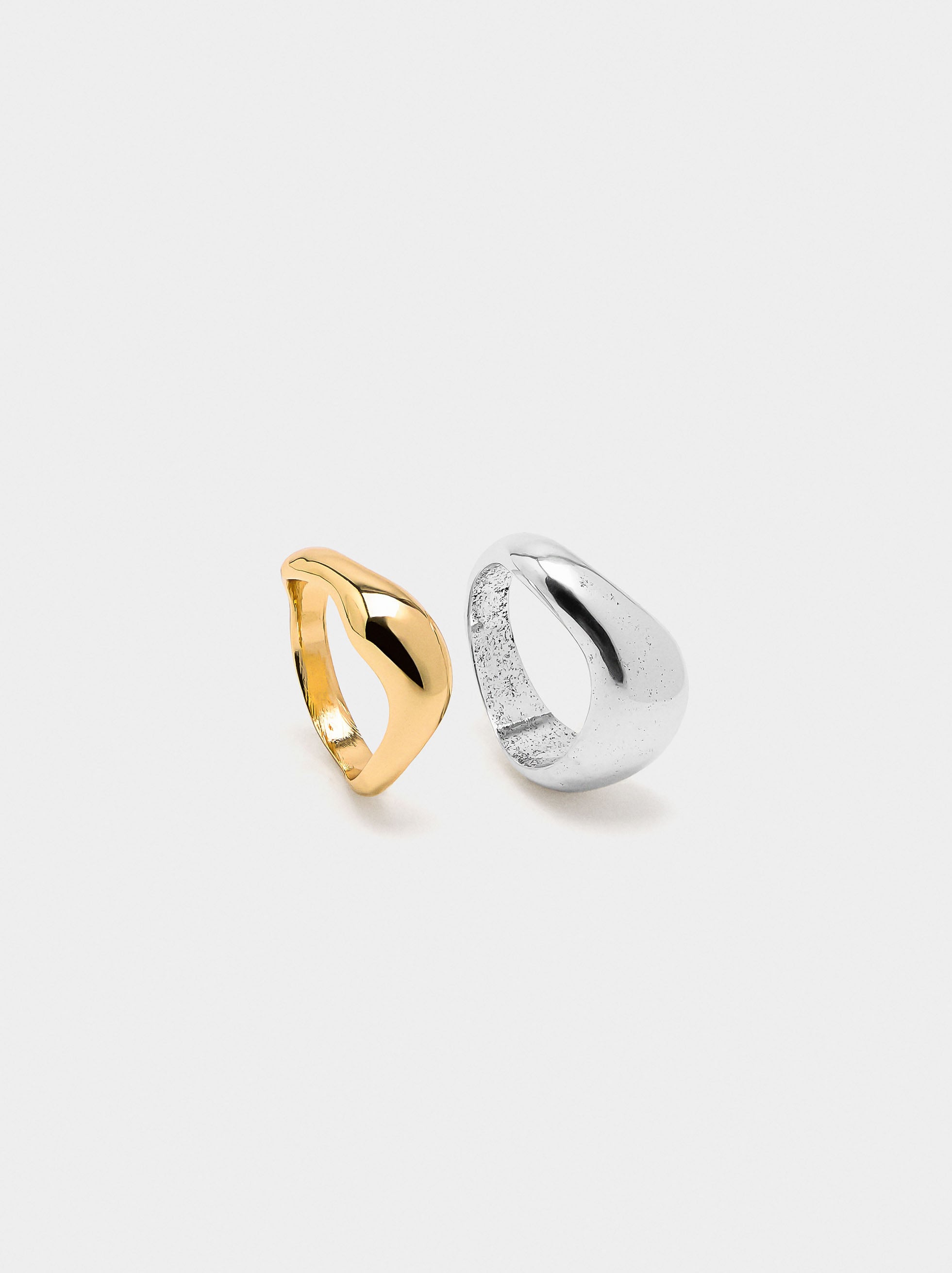 Set De Anillos Bicolor Con Onda