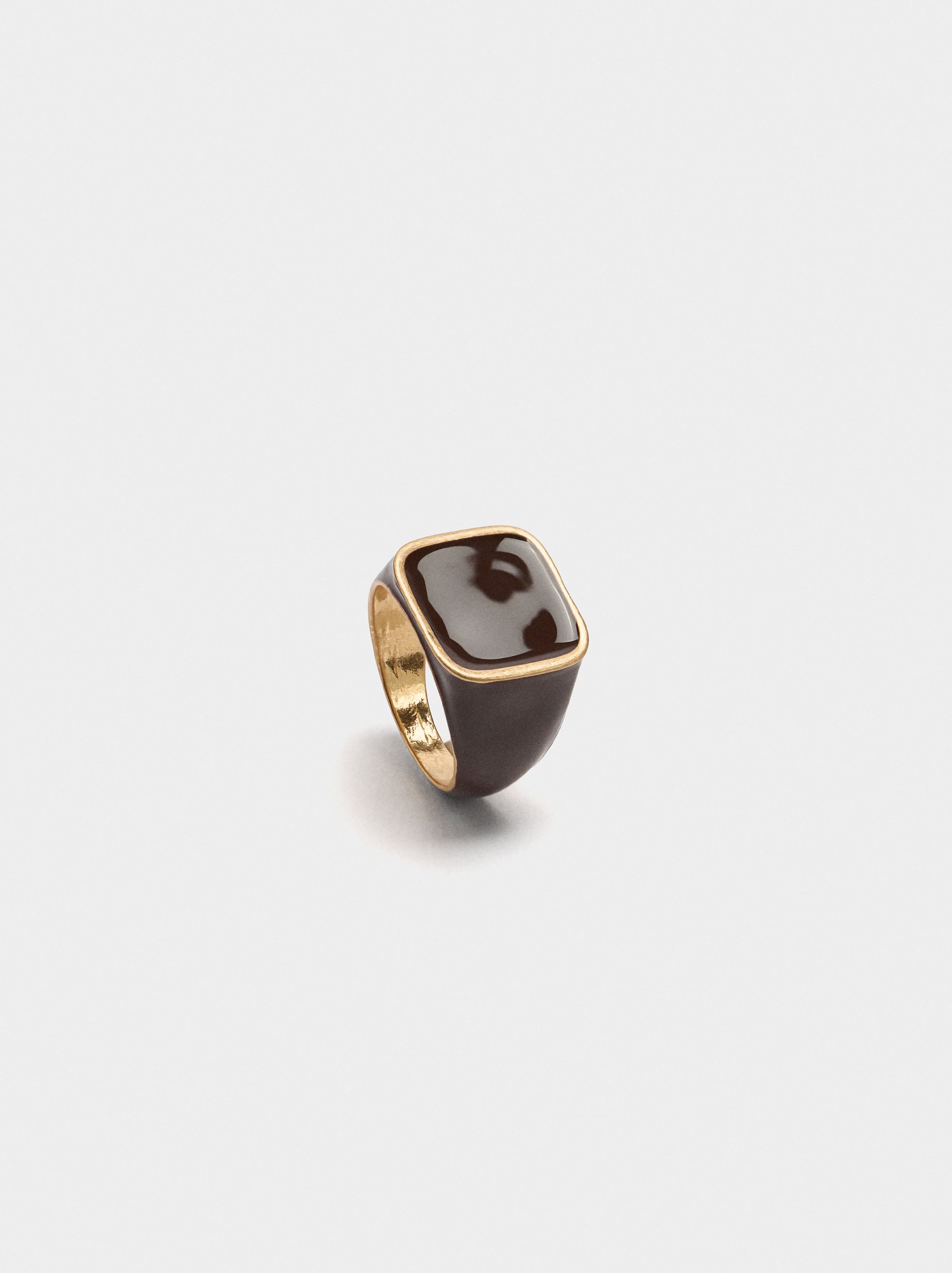 Anillo Cuadrado Con Esmalte