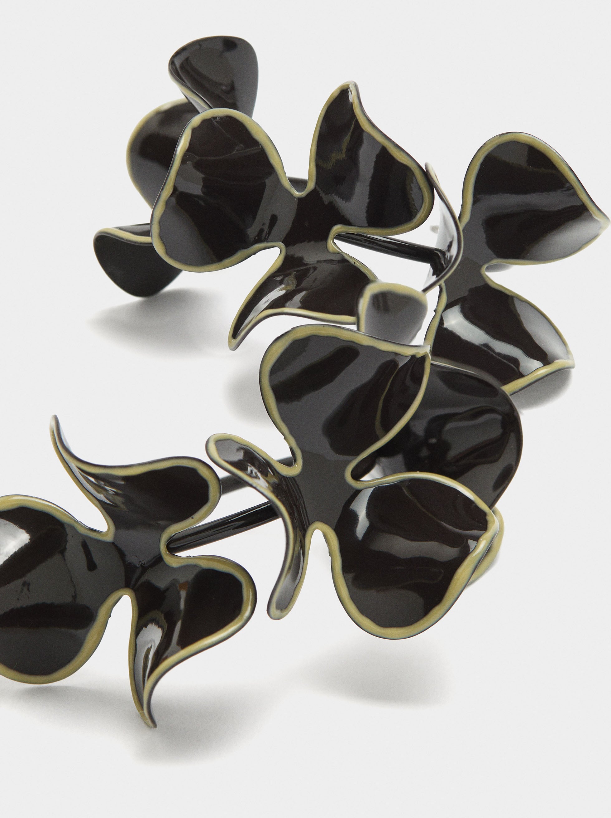 Aros Con Flores Esmaltadas